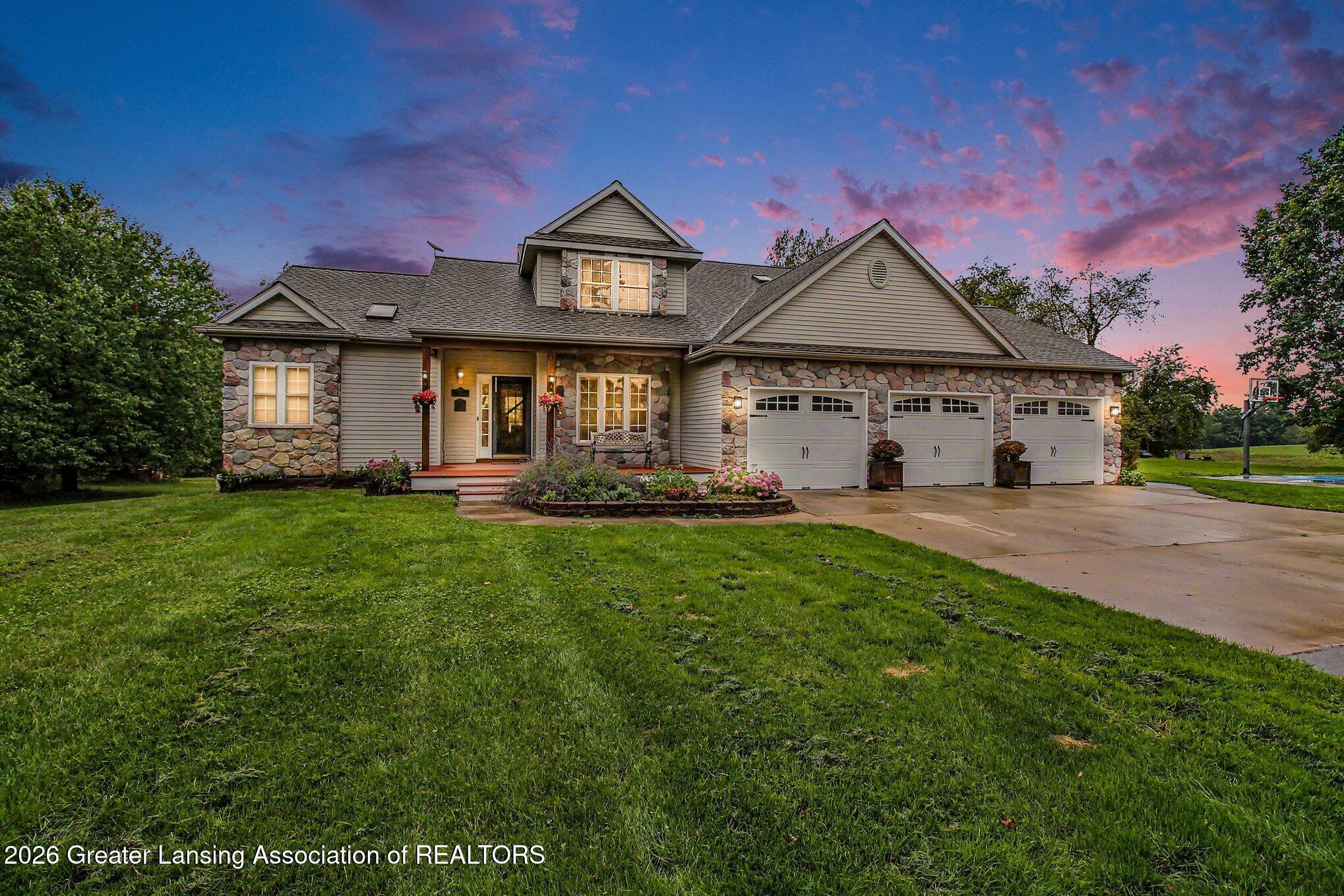 12110 Scotch Hollow Drive — photo