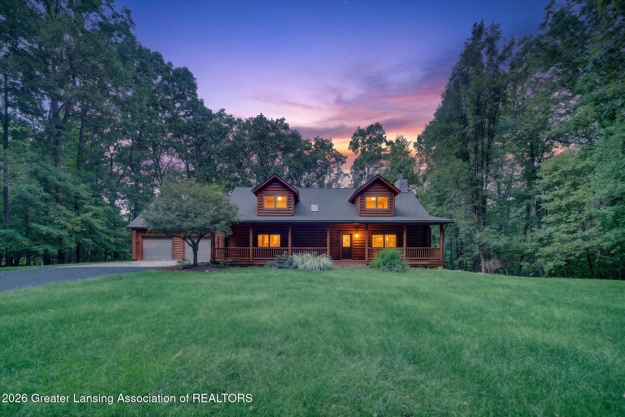 10117 Hawthorne Lane — photo