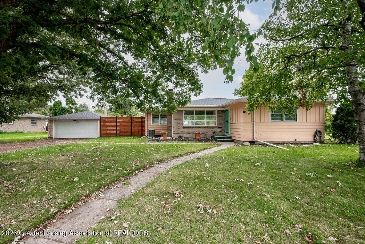 2115 W Hillsdale Street — photo