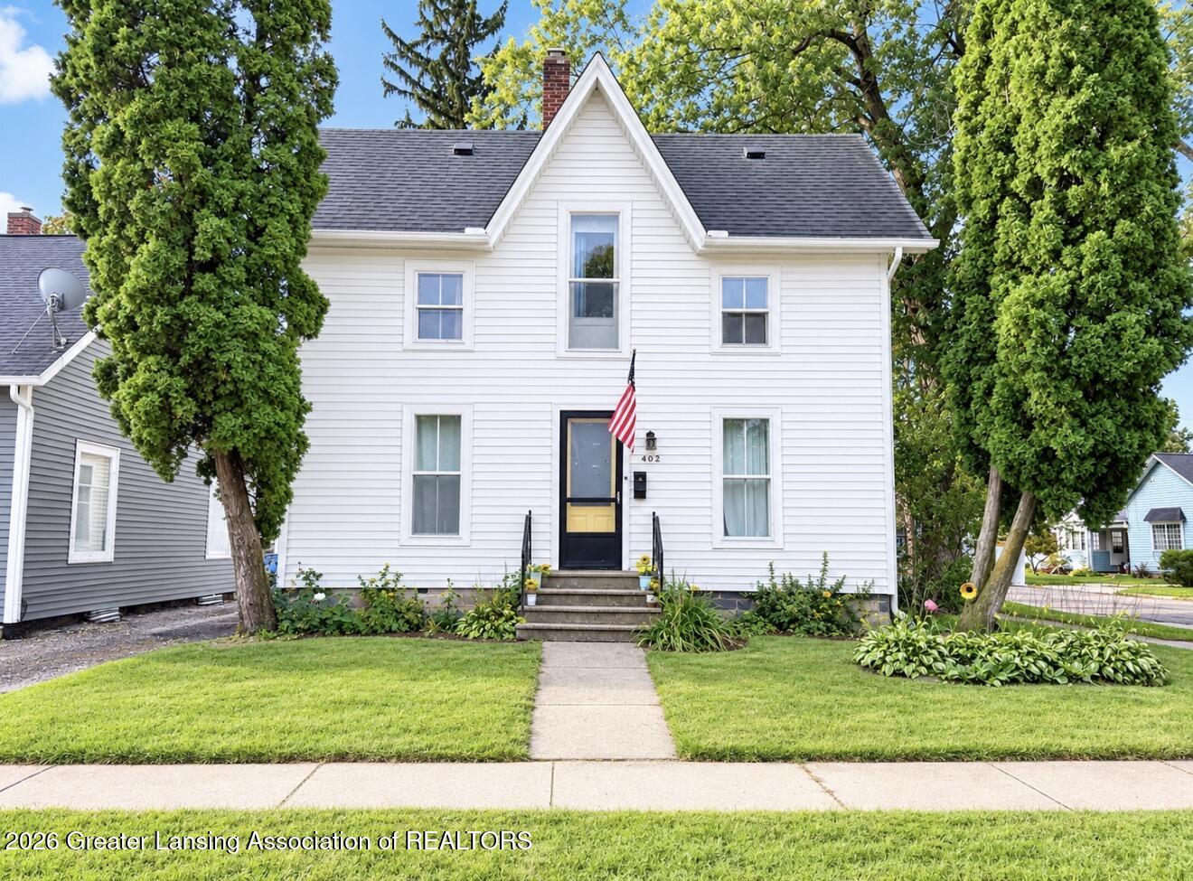 402 E Henry Street — photo