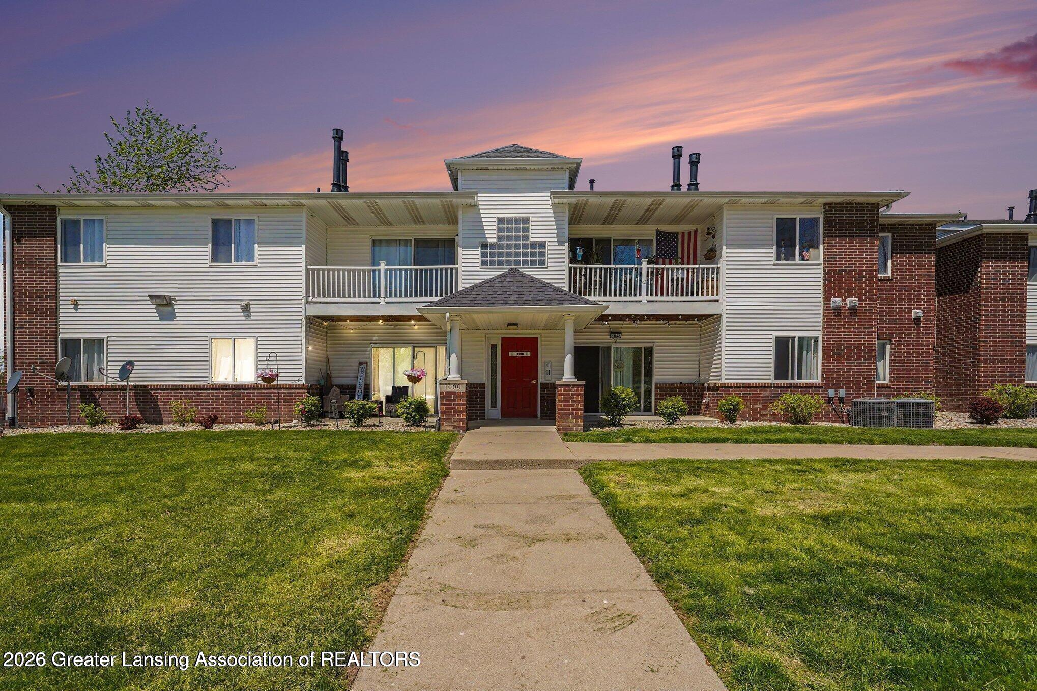 1002 Carom Circle — photo
