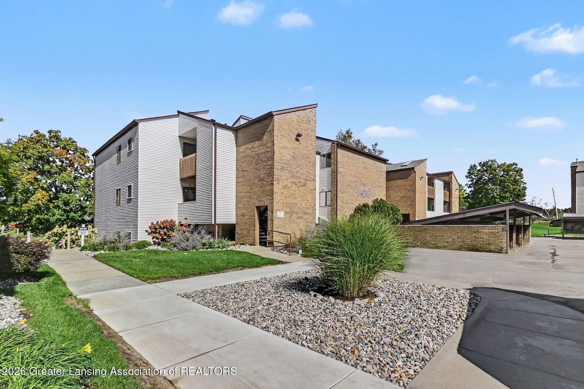 1460 E Pond Drive #11 — photo