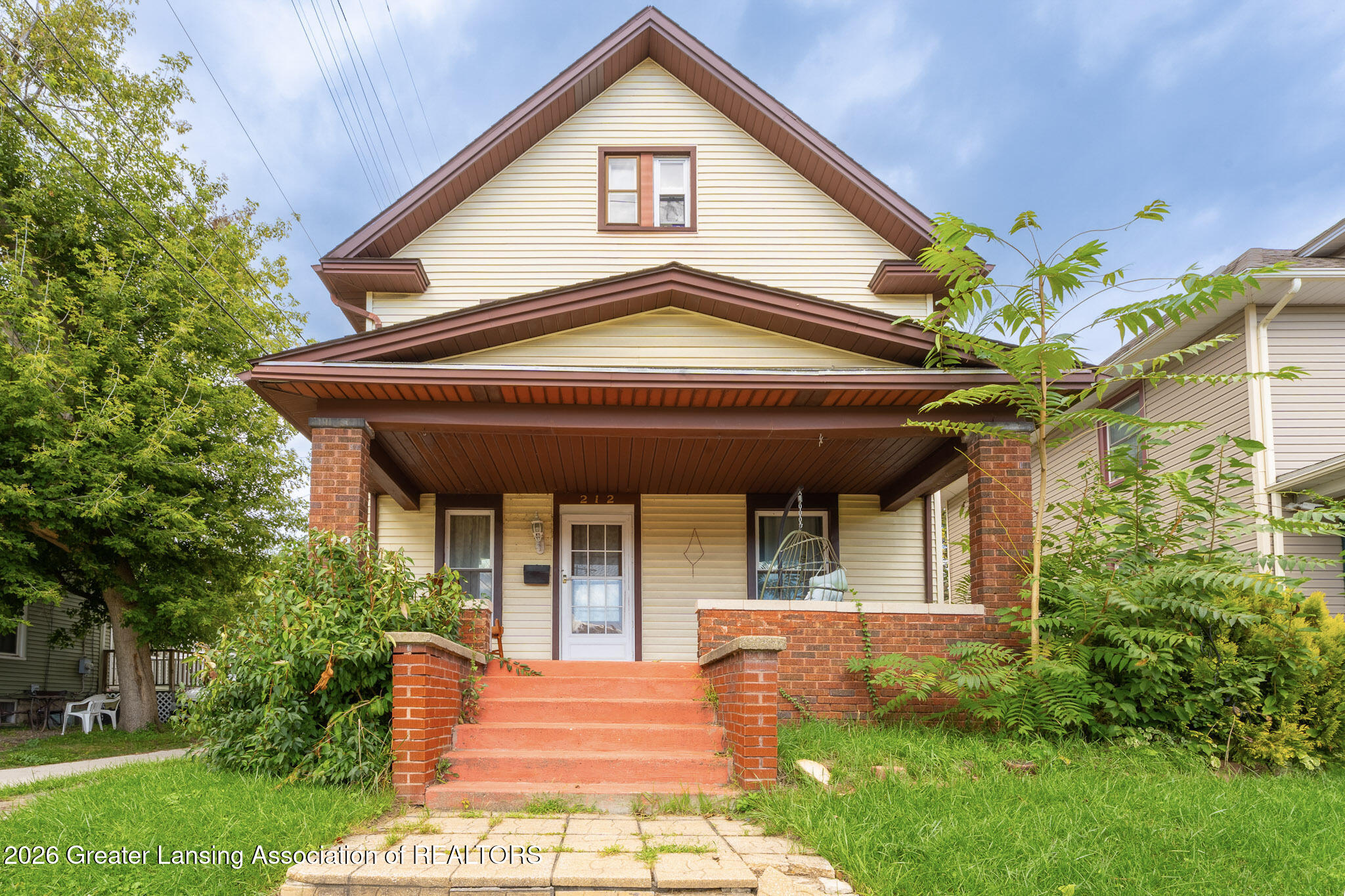 212 W 3rd Street — photo