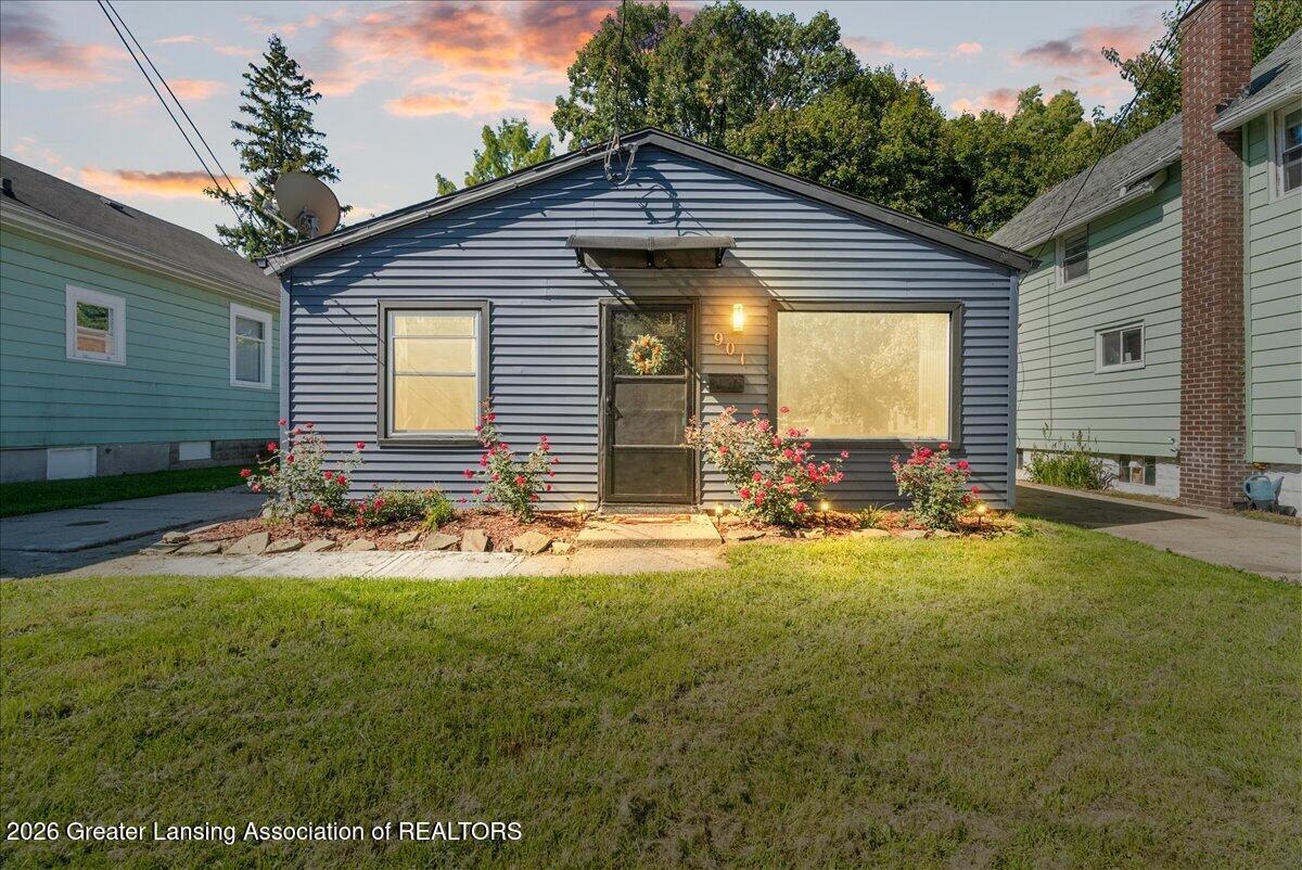901 Clayton Street — photo