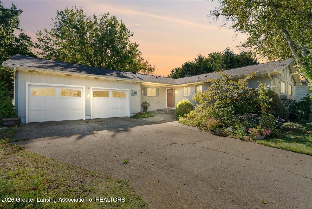 1678 Stonehaven Drive — photo