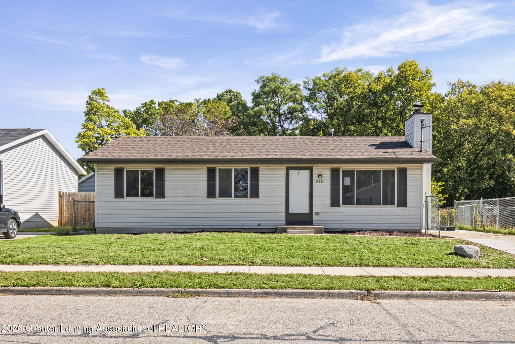 5111 Hughes Road — photo