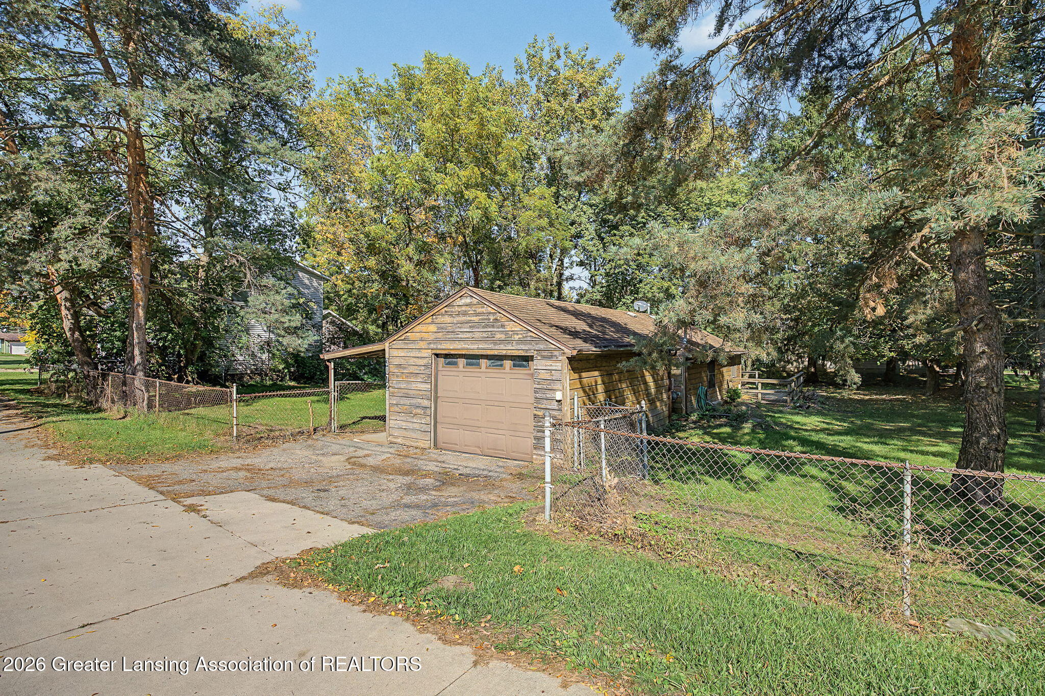 3072 E Lake Lansing Road — photo