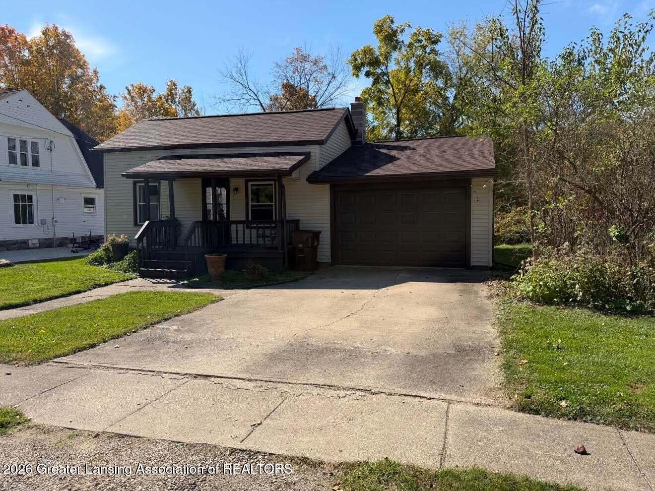 215 W Quincy Street — photo
