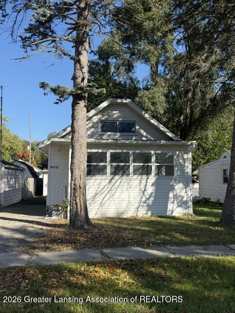 602 E Bird Street — photo