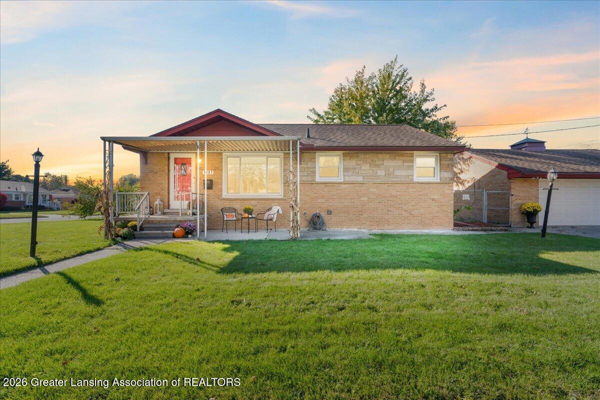1121 Morris Avenue — photo