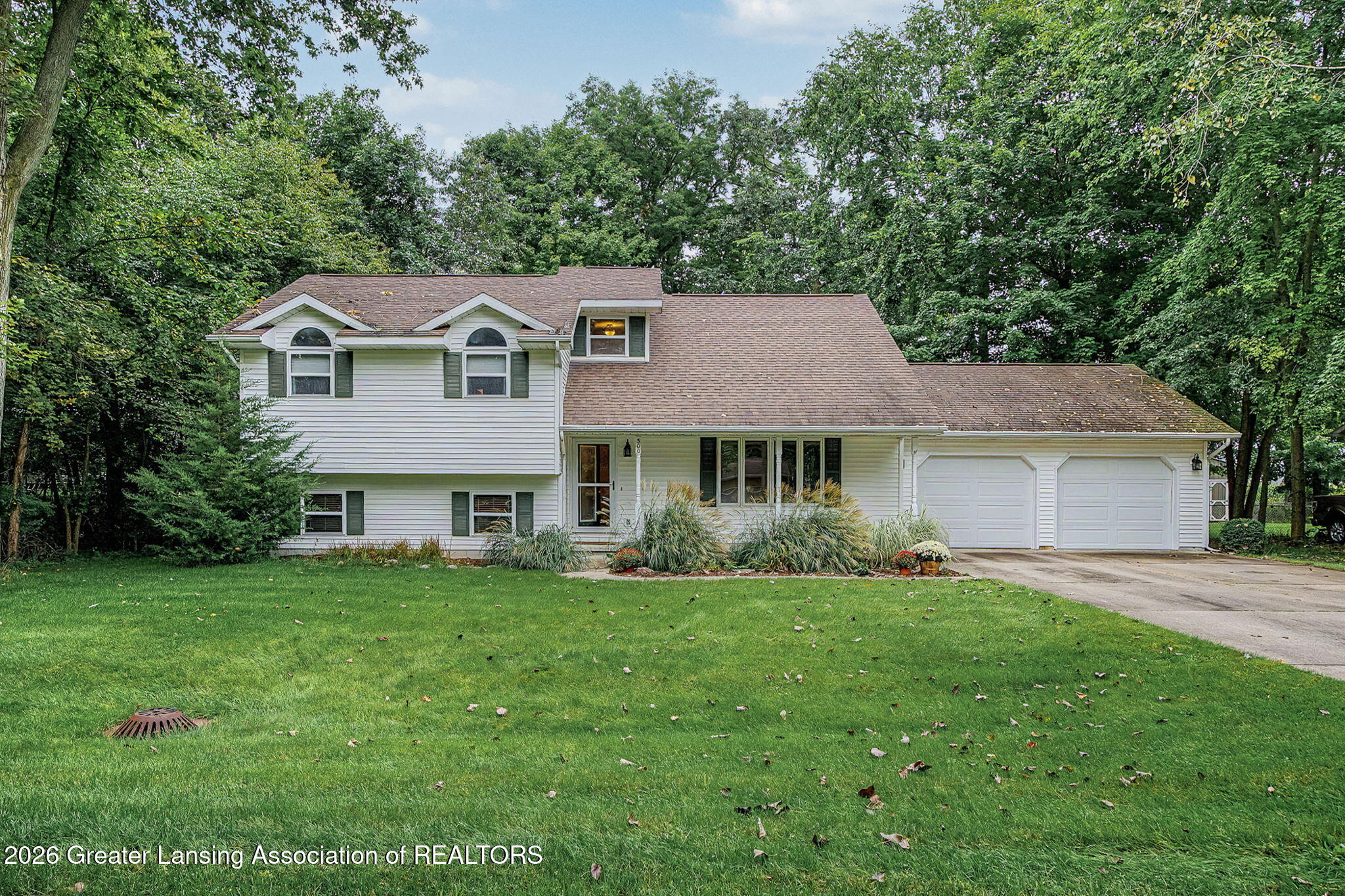300 N Donegal Street — photo