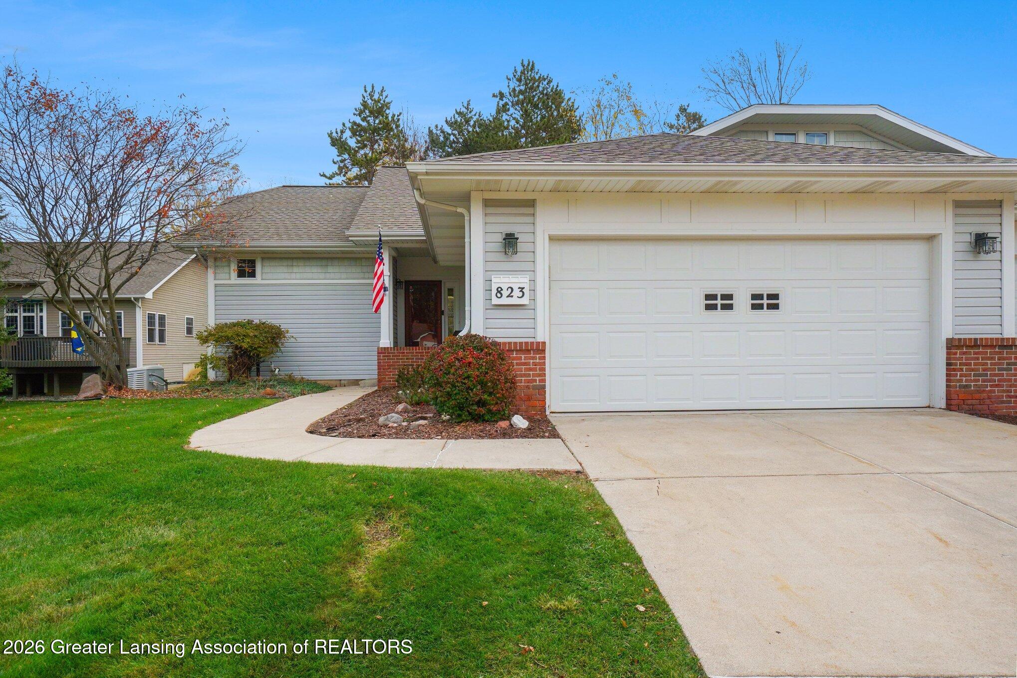 823 Roaring Brook Circle Unit 17 — photo
