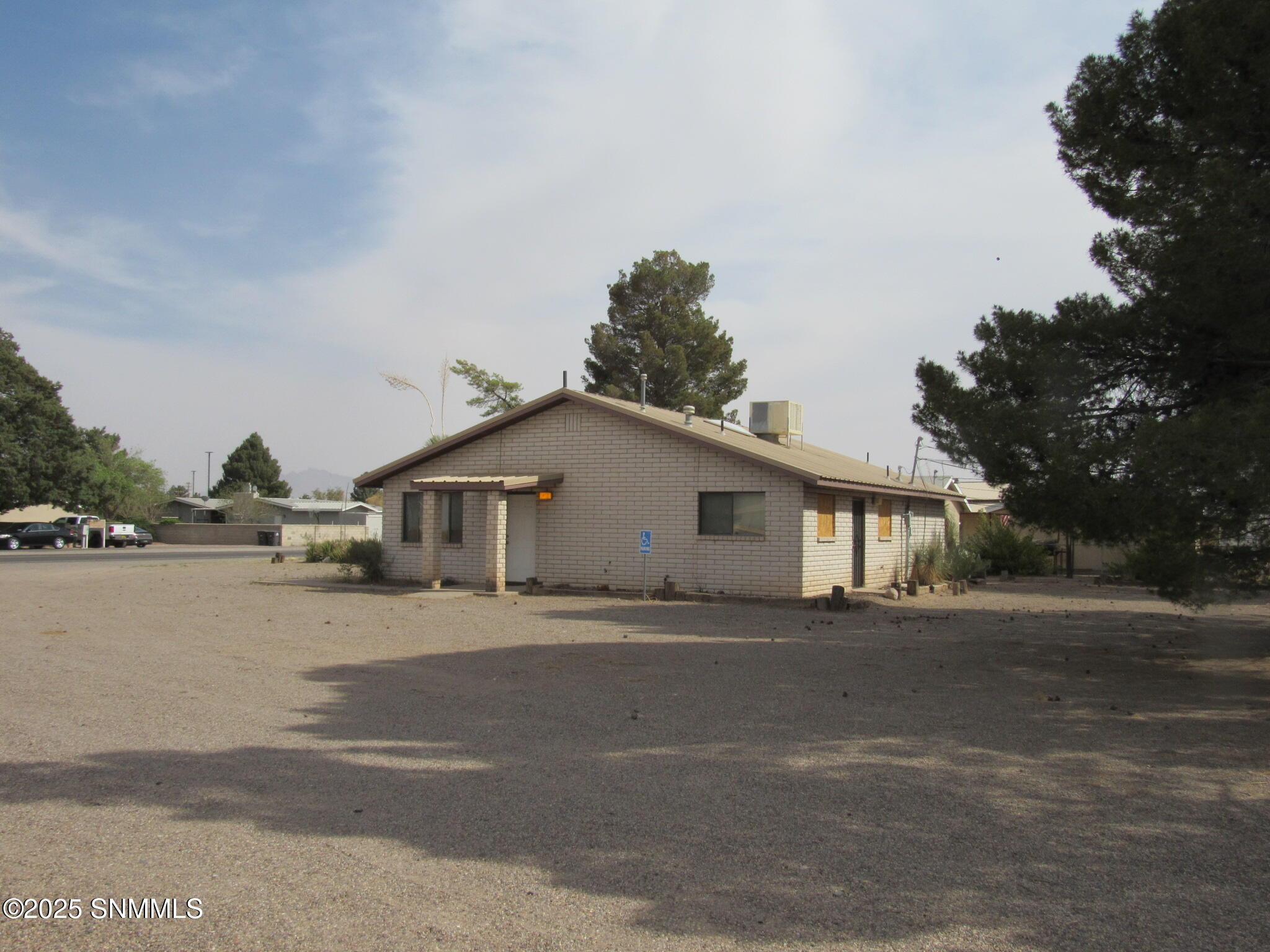 900 W Birch Street — photo