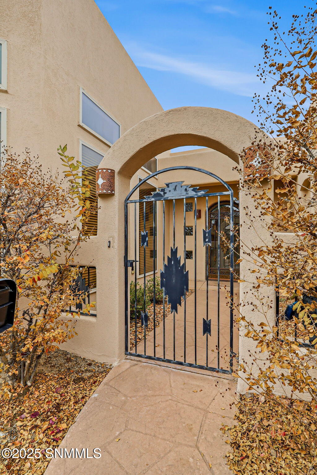 1985 Palm Canyon Drive — photo