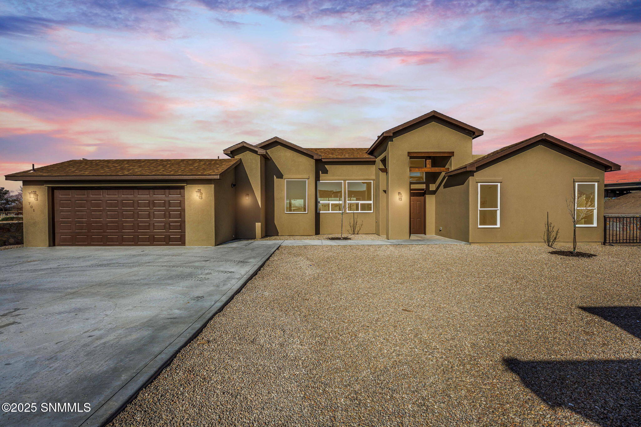 701 Basha Arc — photo