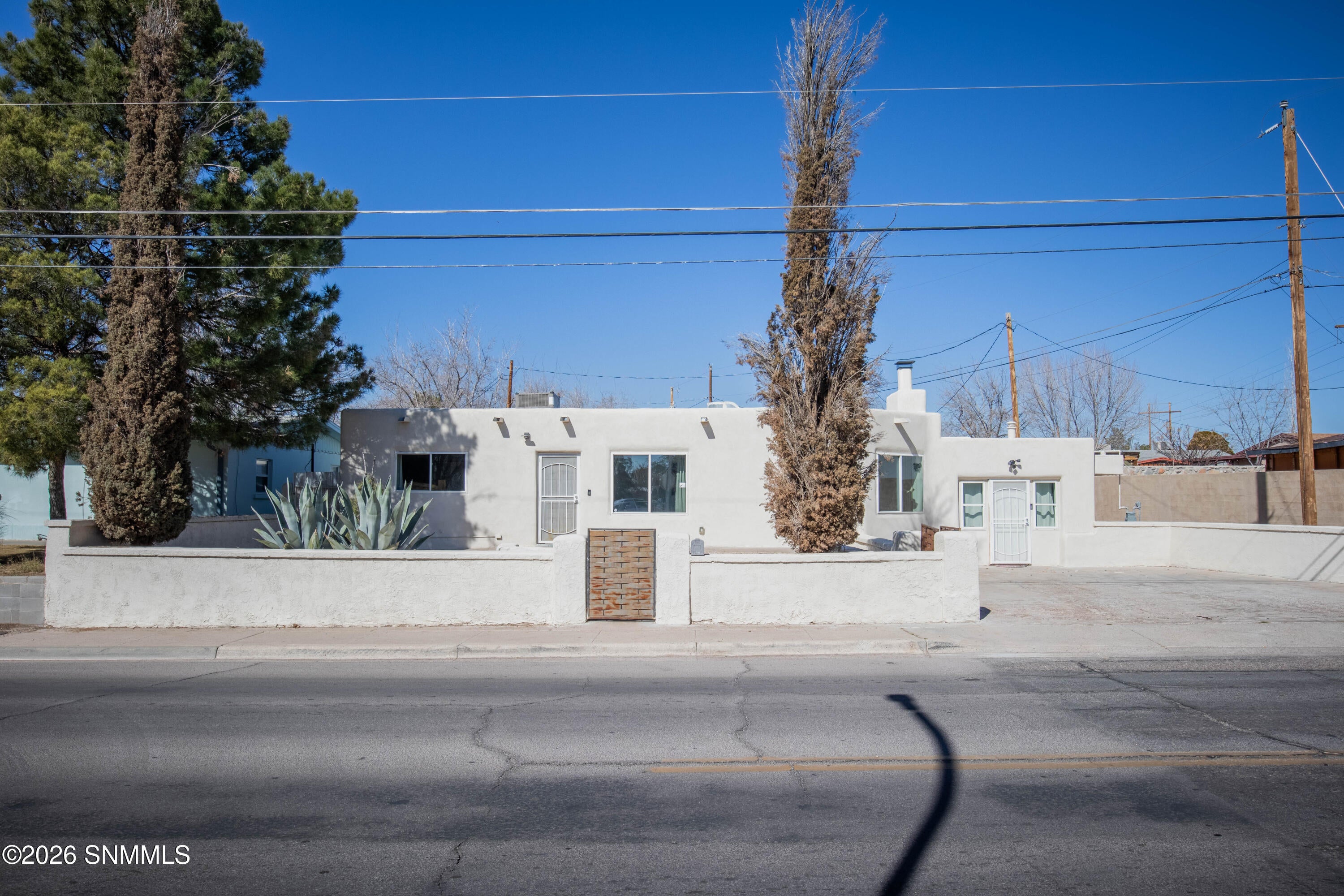 1035 E Mulberry Avenue — photo