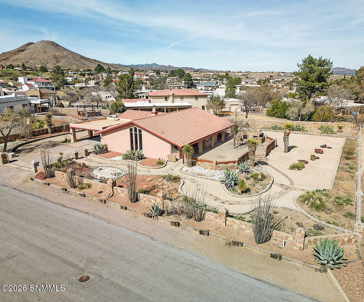 6621 Vista Hermosa — photo