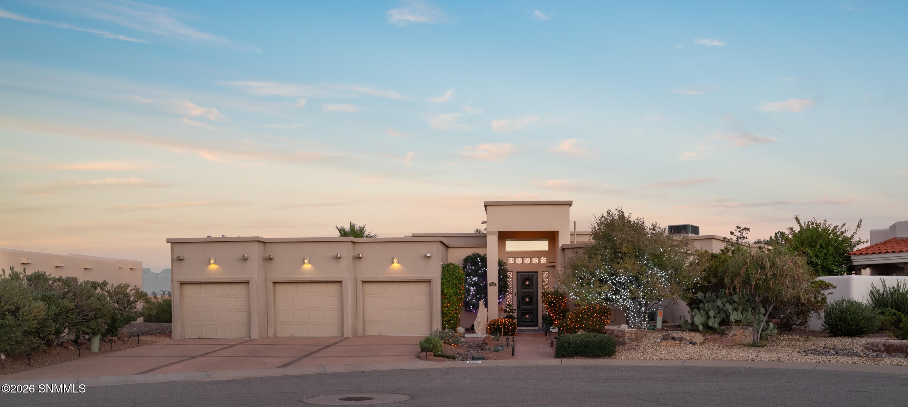 1606 Via Diamante — photo