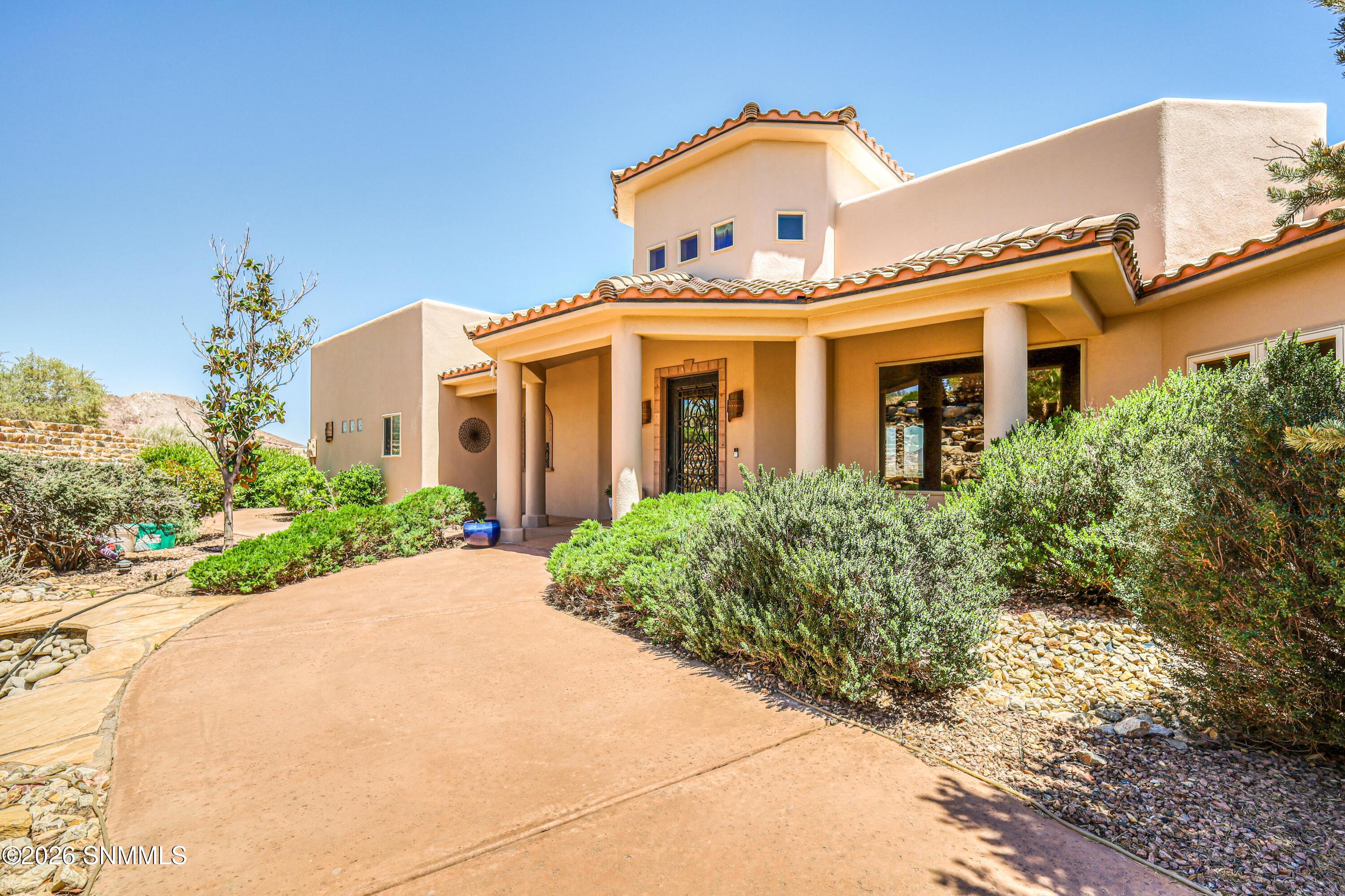 1301 Estancia Court — photo