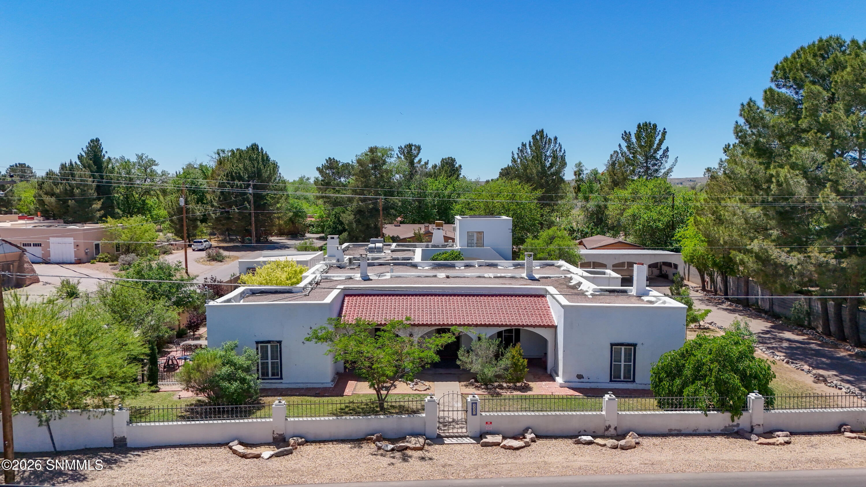 2220 Calle De Picacho — photo