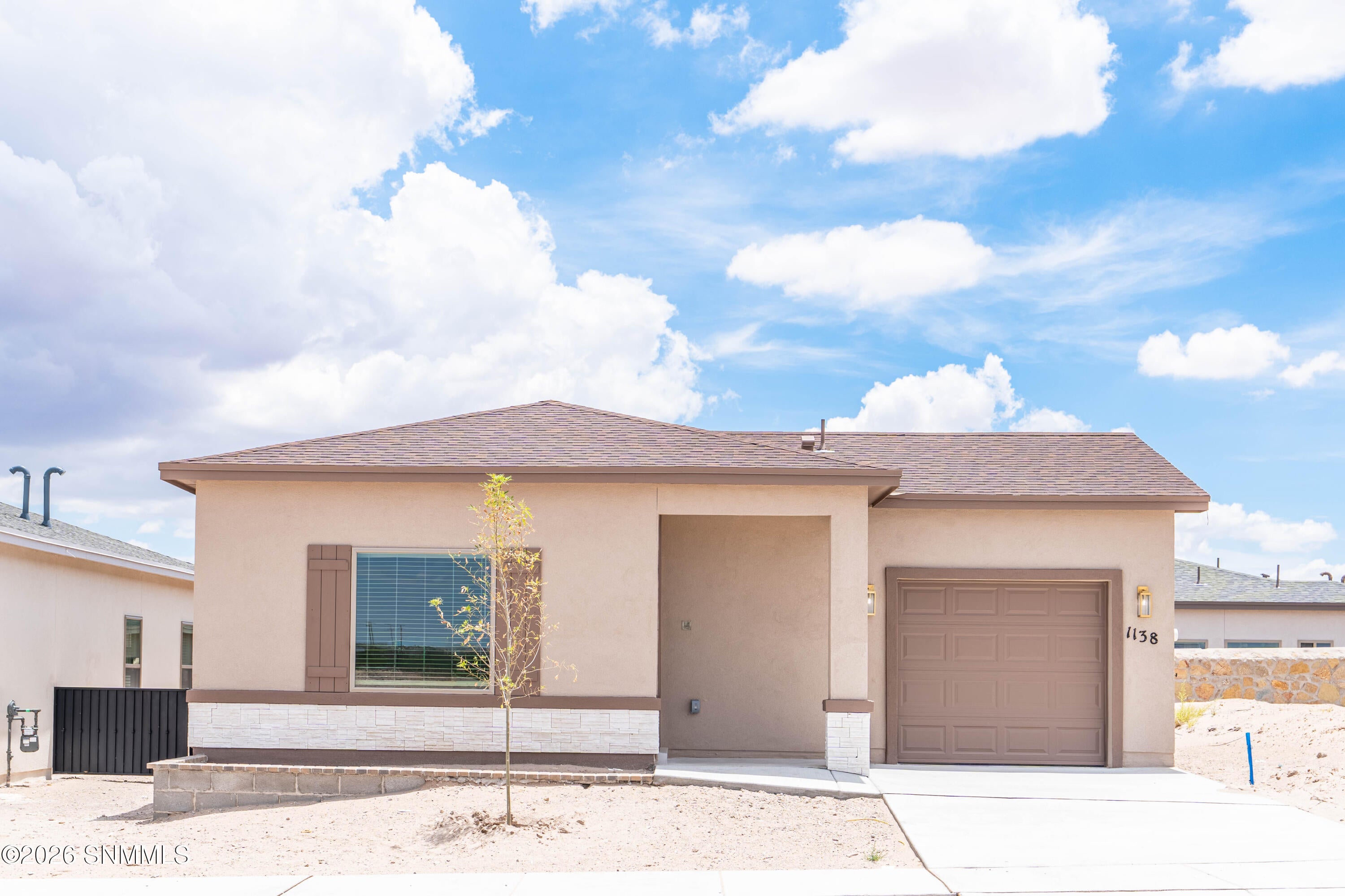 1138 Water Gardens Avenue — photo