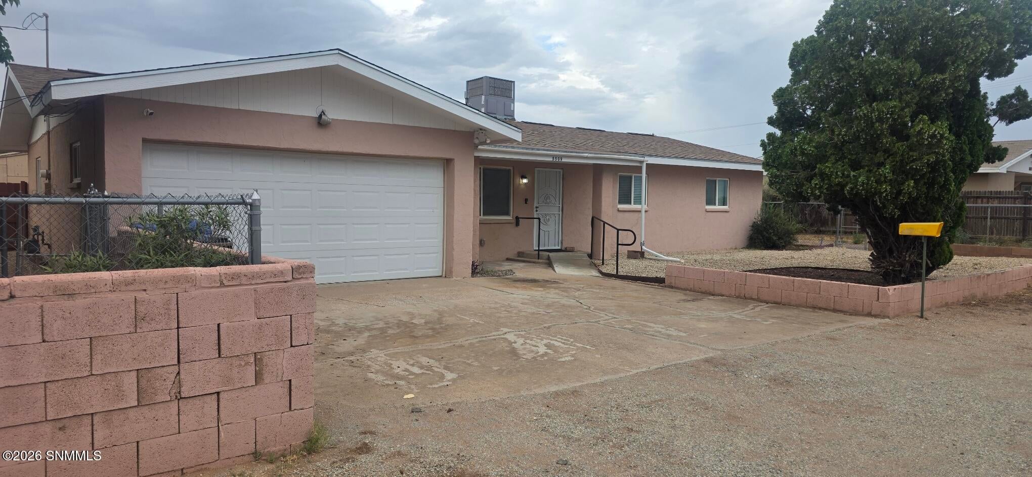 5509 Mesa Drive — photo