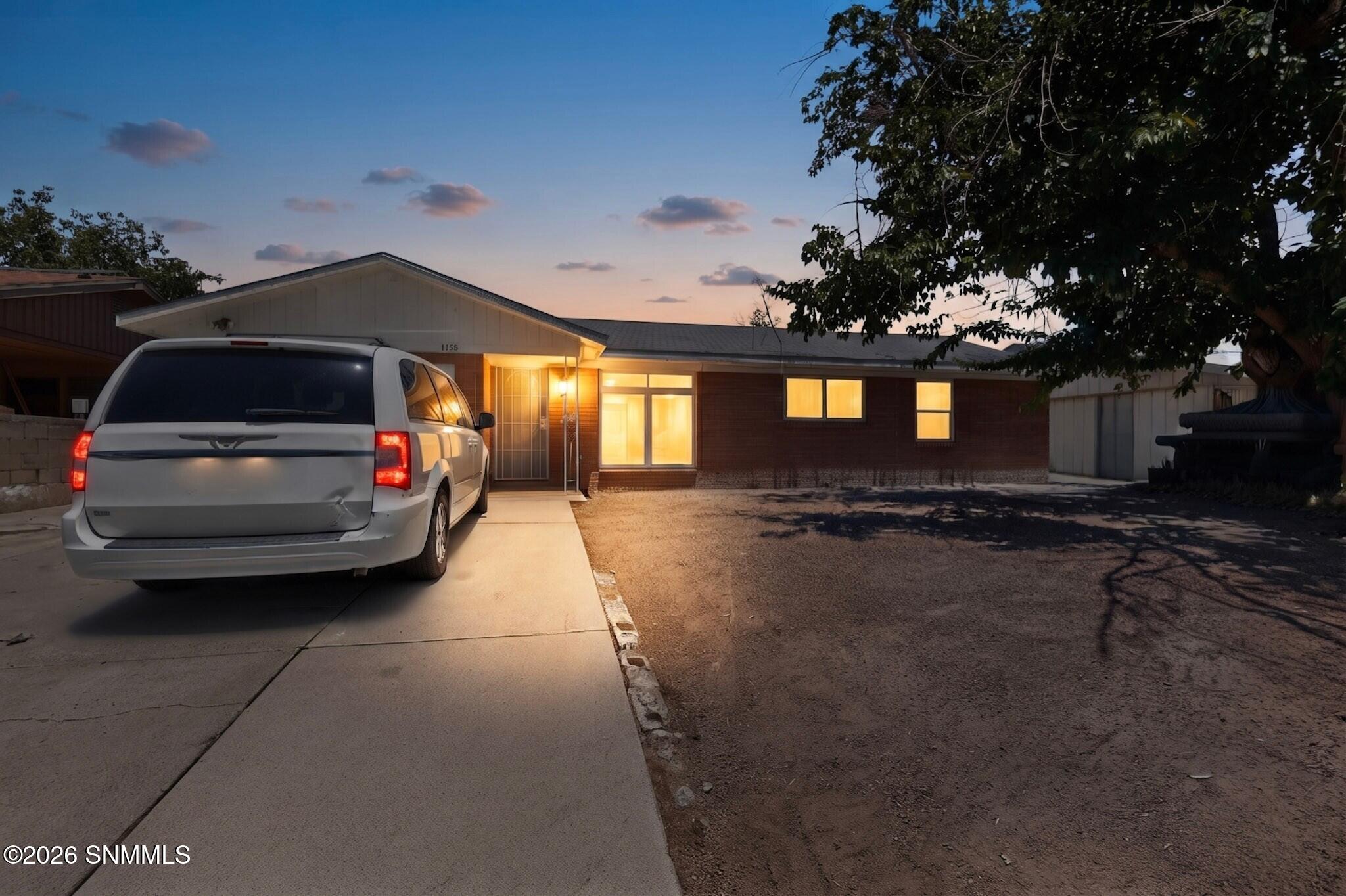 1135 Larry Drive — photo