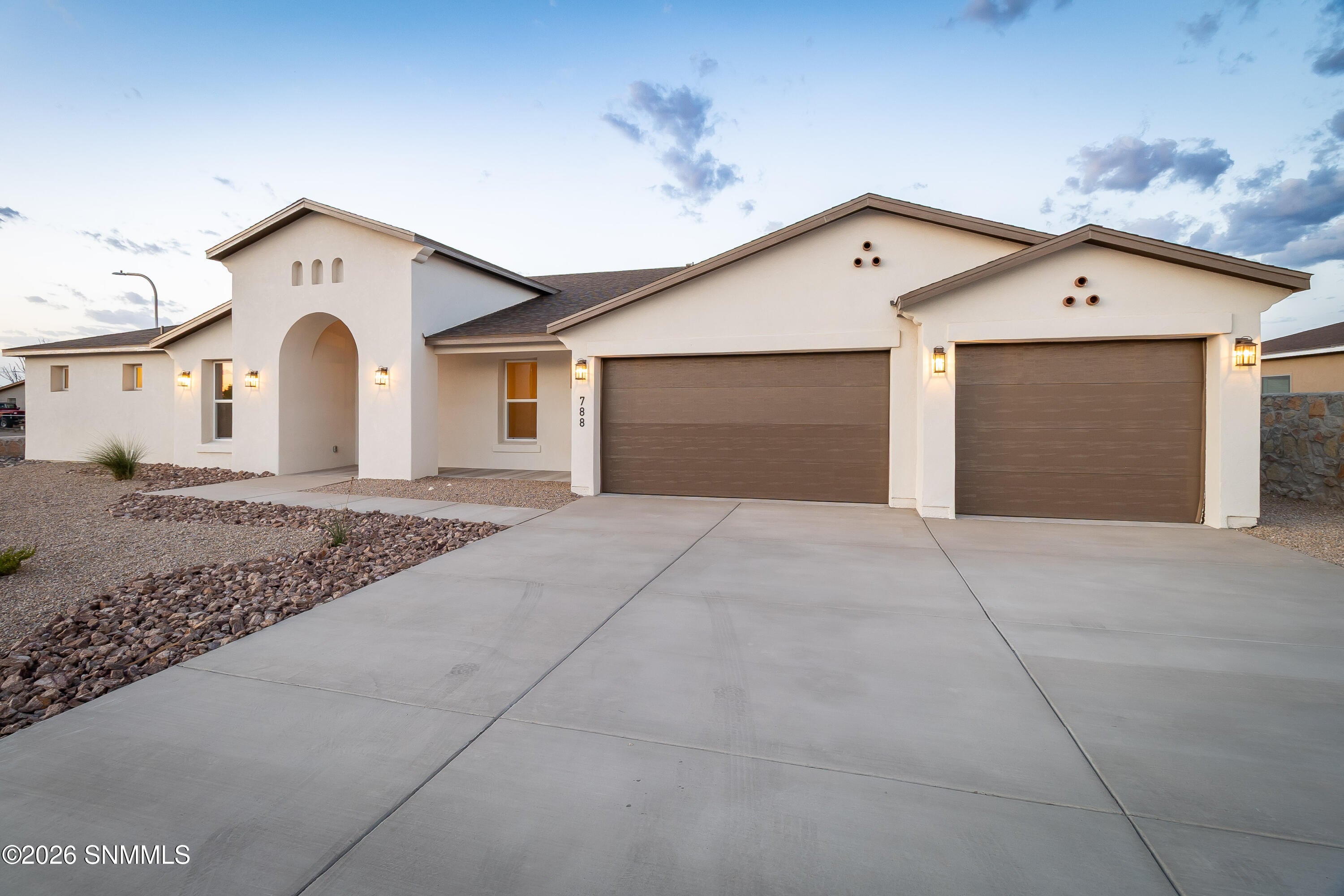 788 Basha Arc — photo