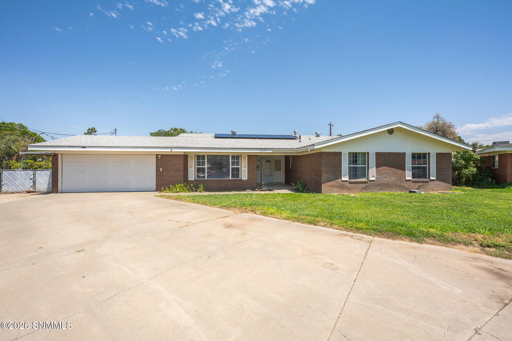 2220 Carlyle Place — photo