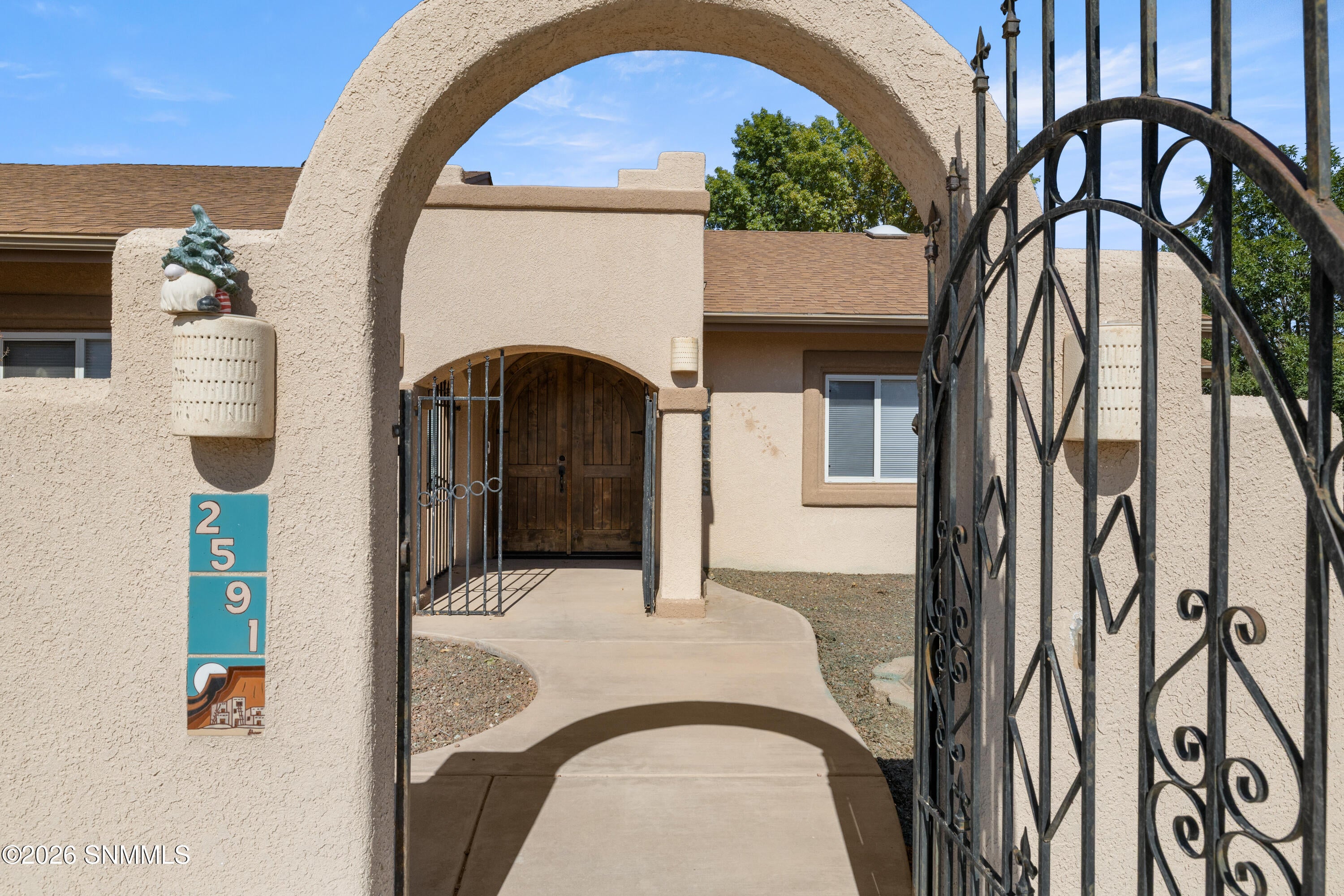 2591 Tularosa Drive — photo