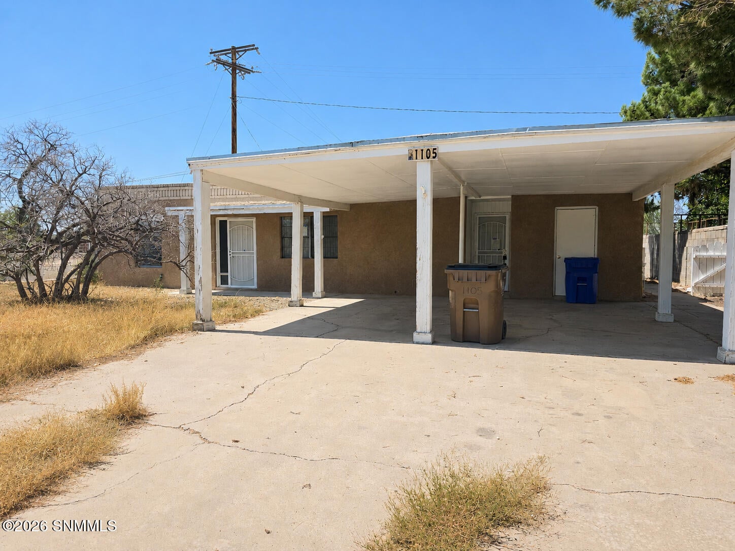 1105 N Mesilla Street — photo