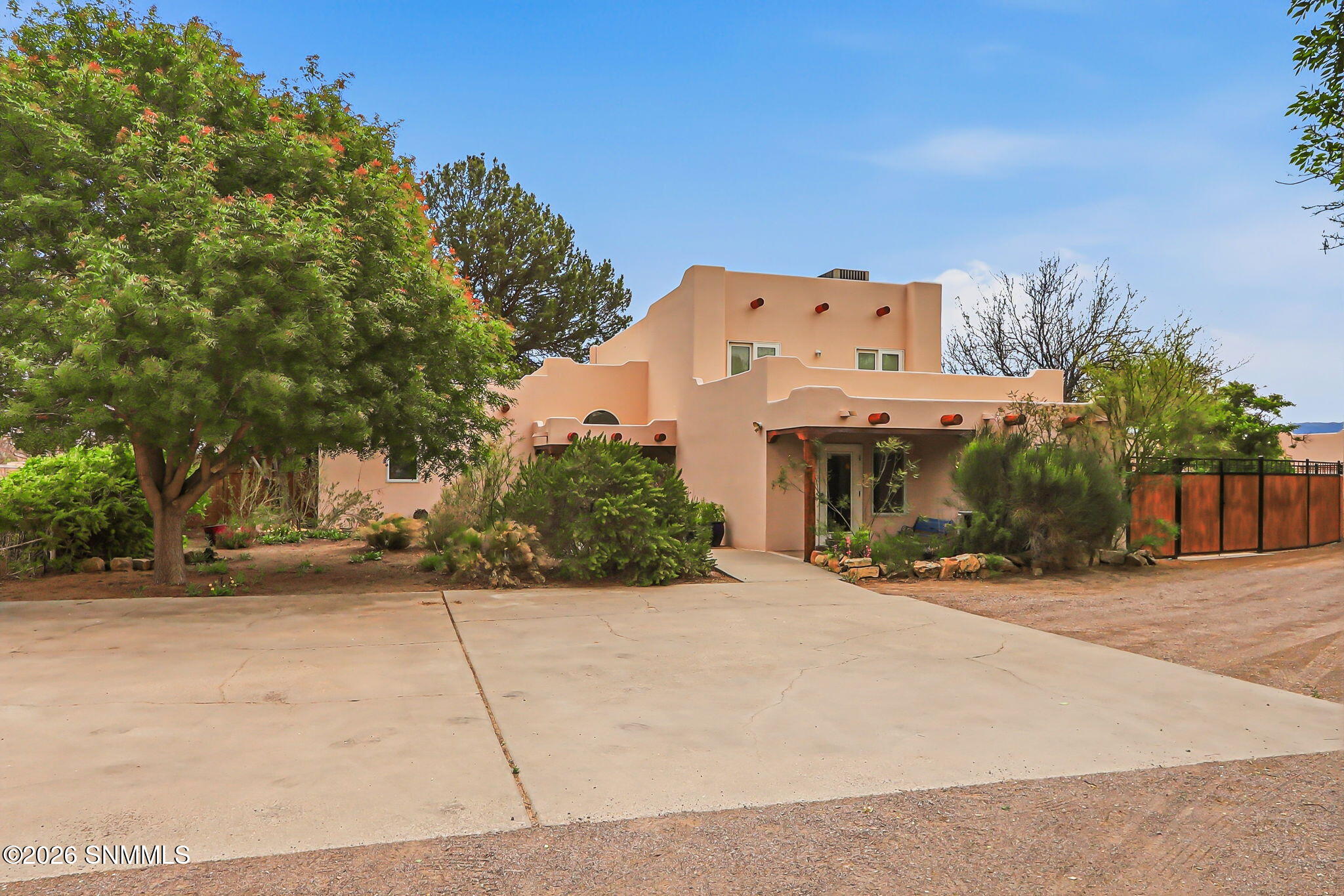 565 Carver Road — photo