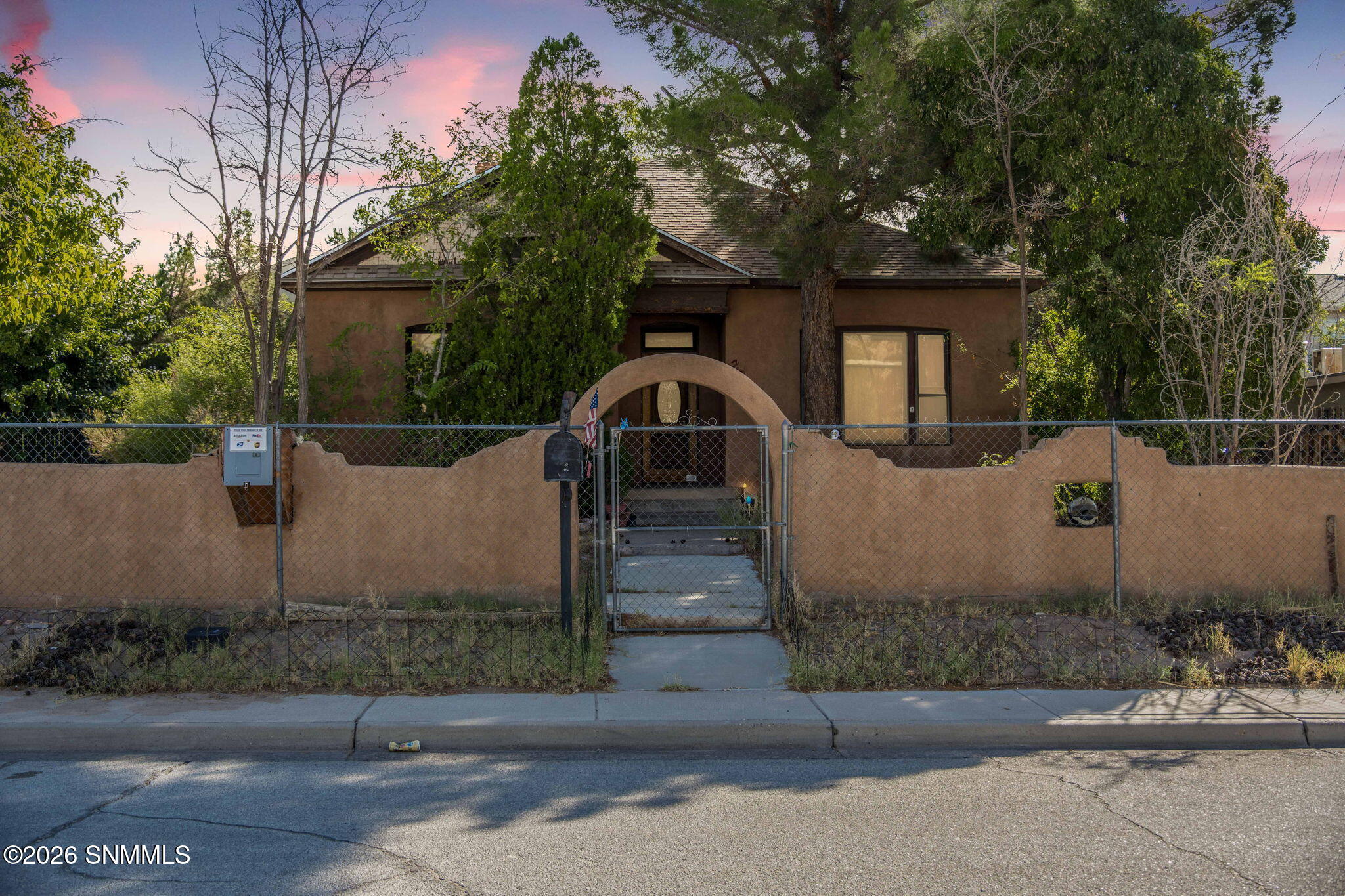 2315 College Street — photo