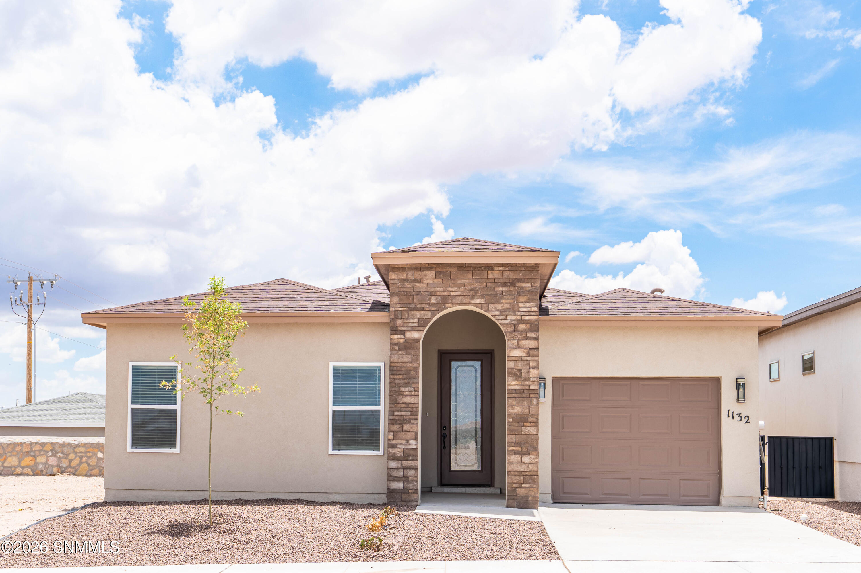 1132 Water Garden Court — photo