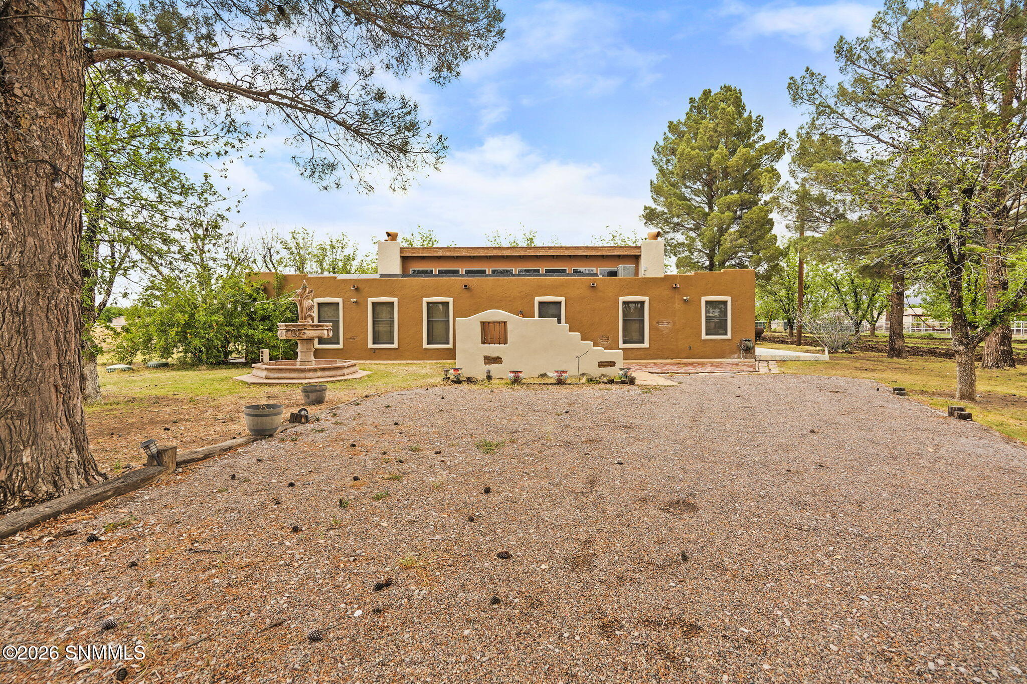 1015 Lister Drive — photo