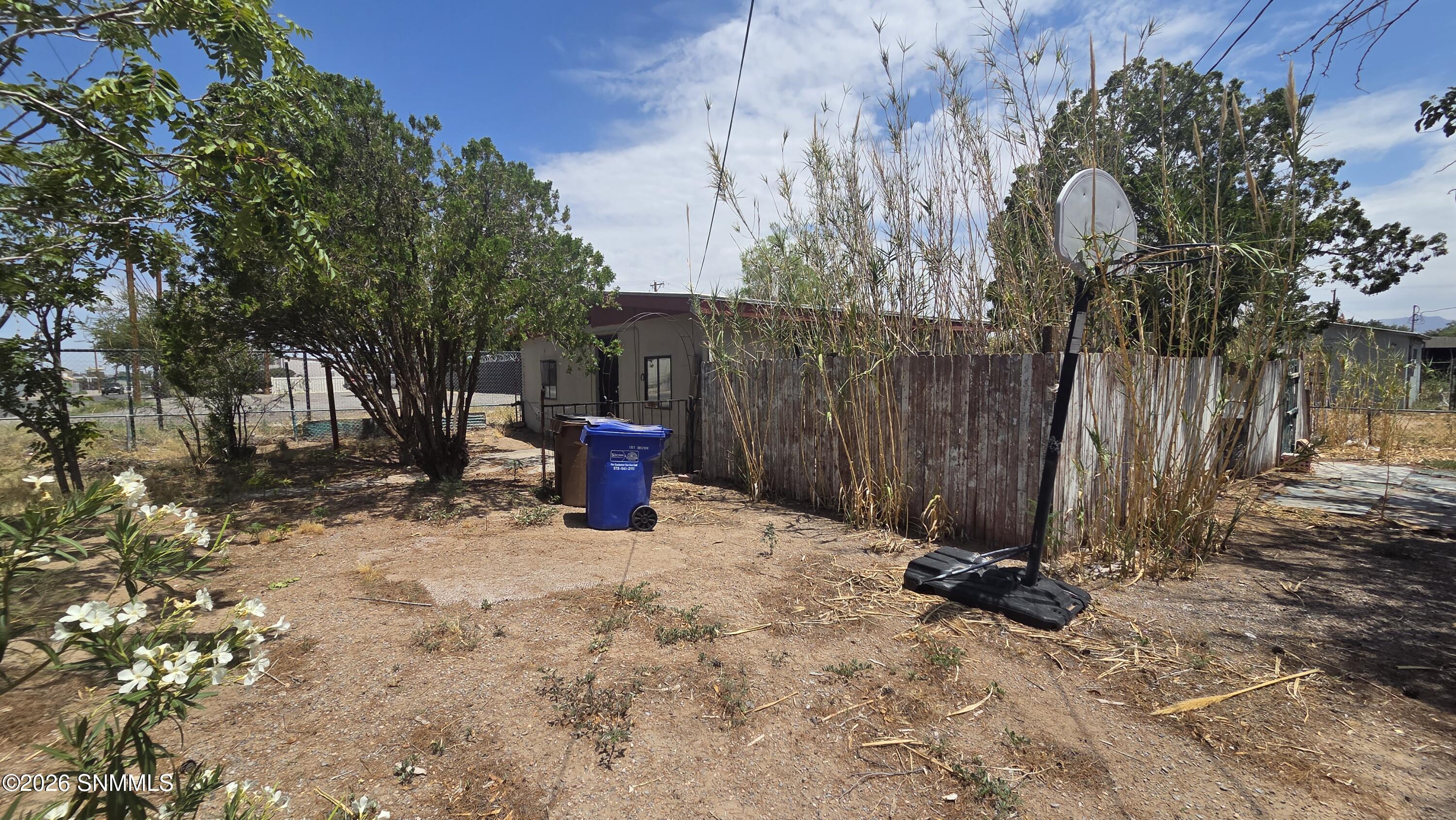 1760 N Mesquite Street — photo