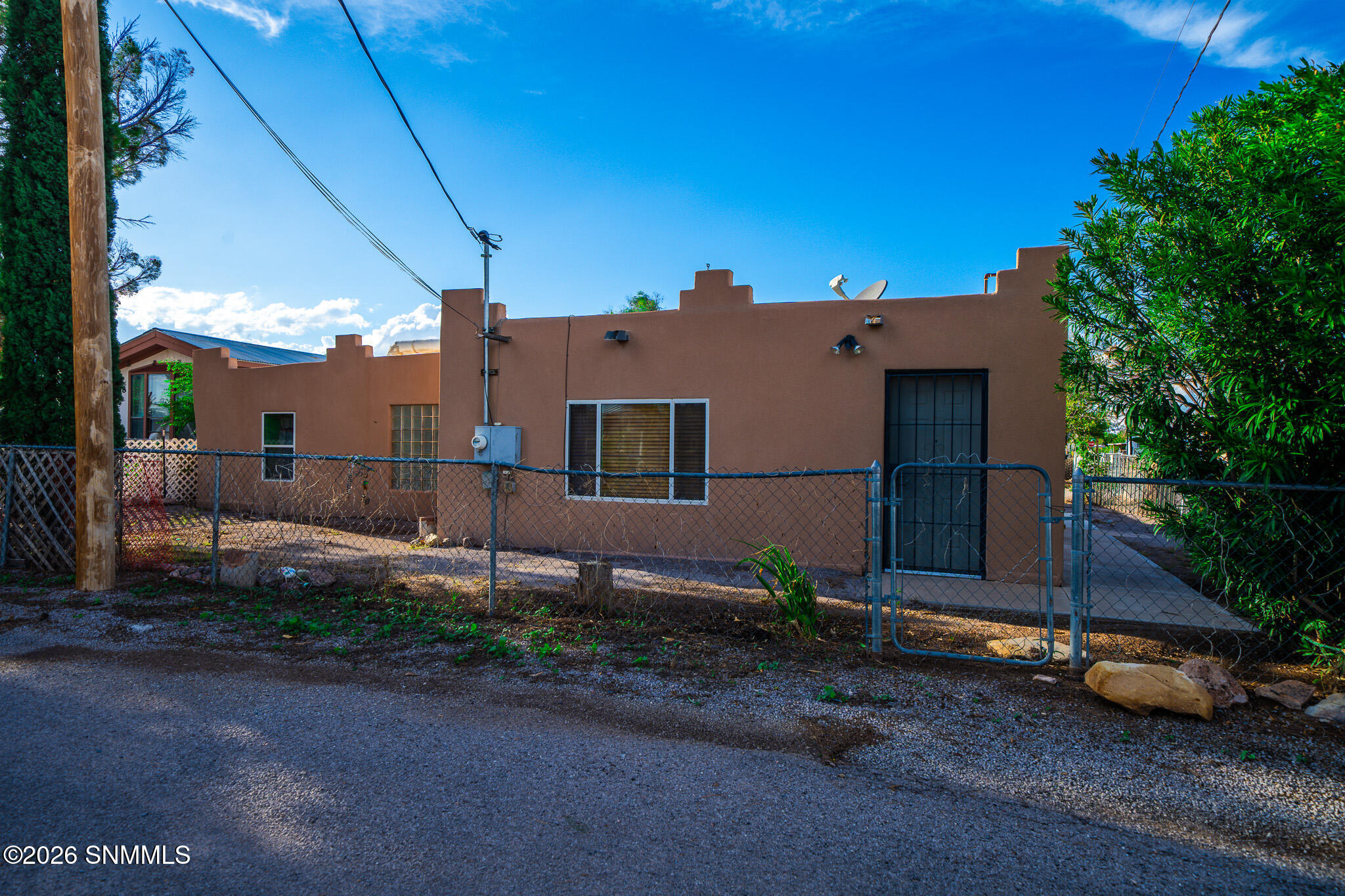 204 W Chopes Street — photo