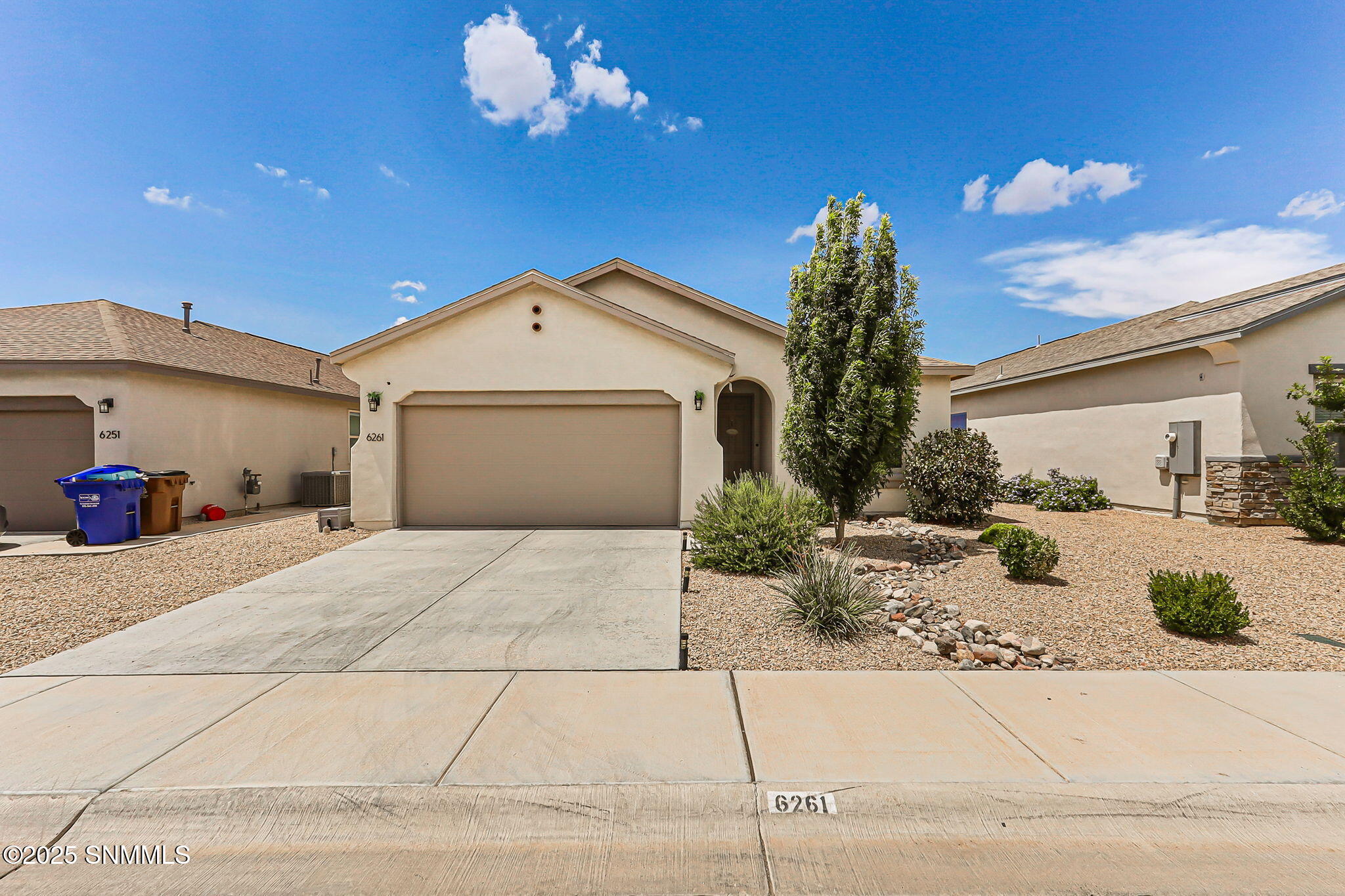 6261 Whitetail Road — photo