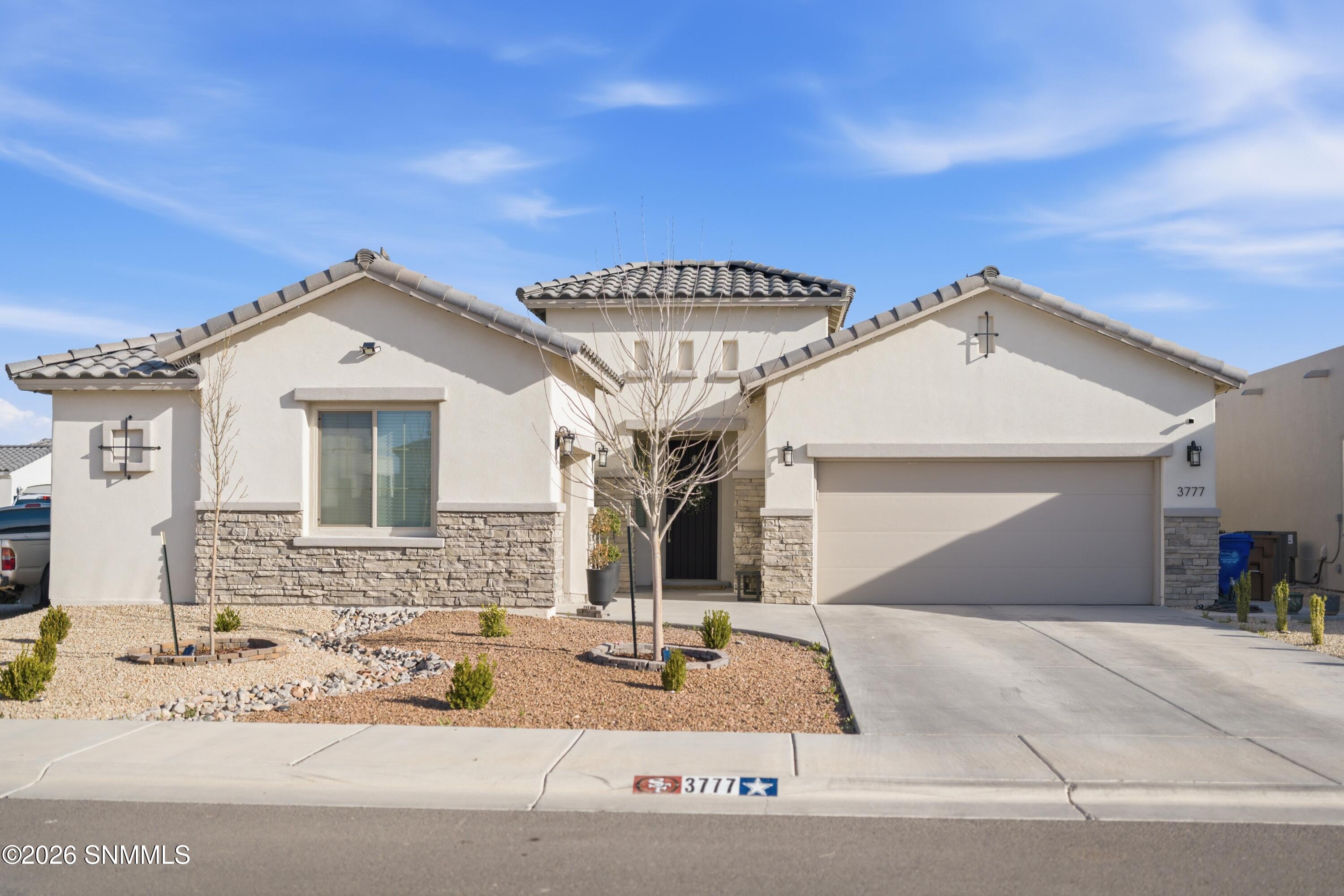3777 Nightingale Avenue — photo
