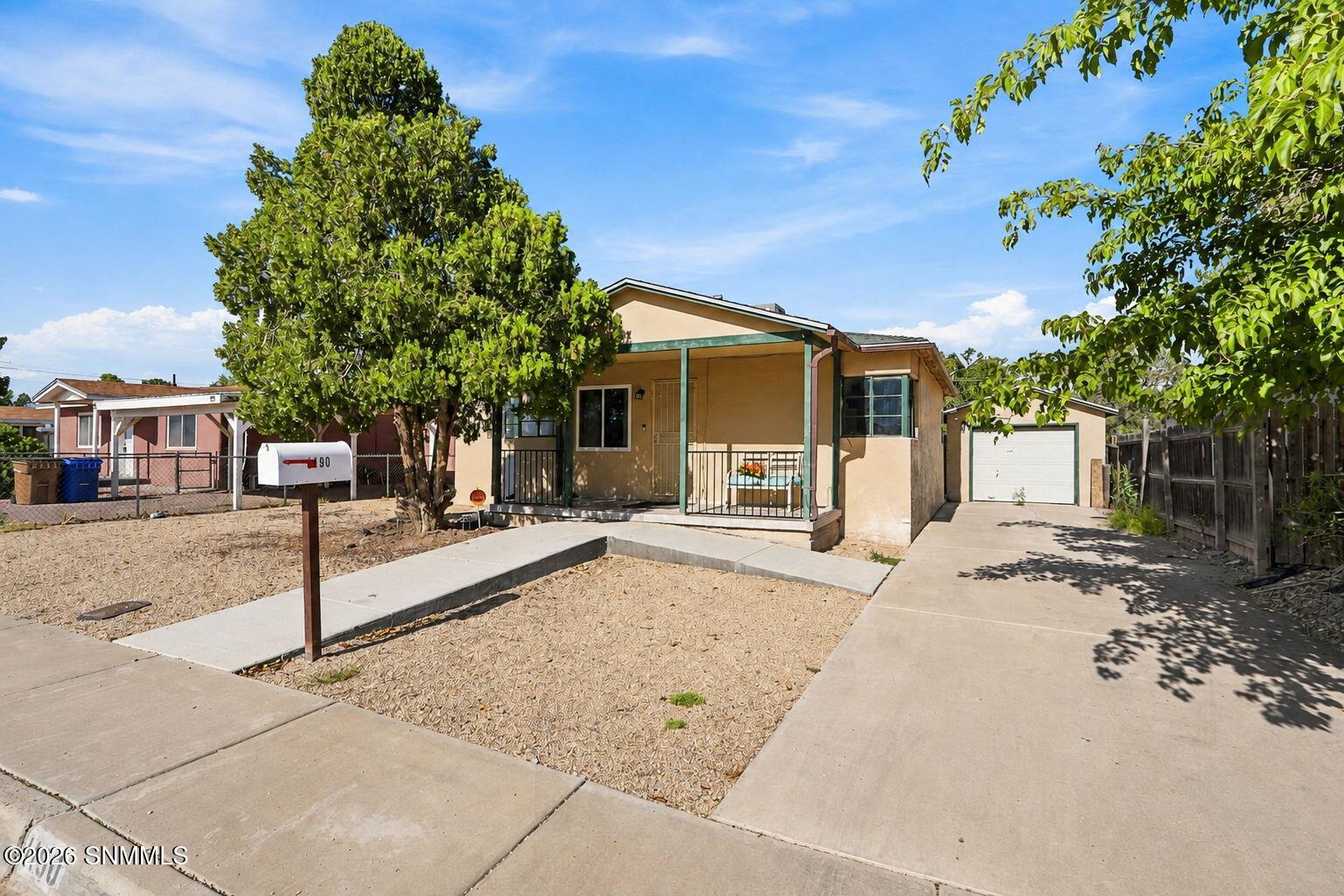 1190 Douglas Drive — photo