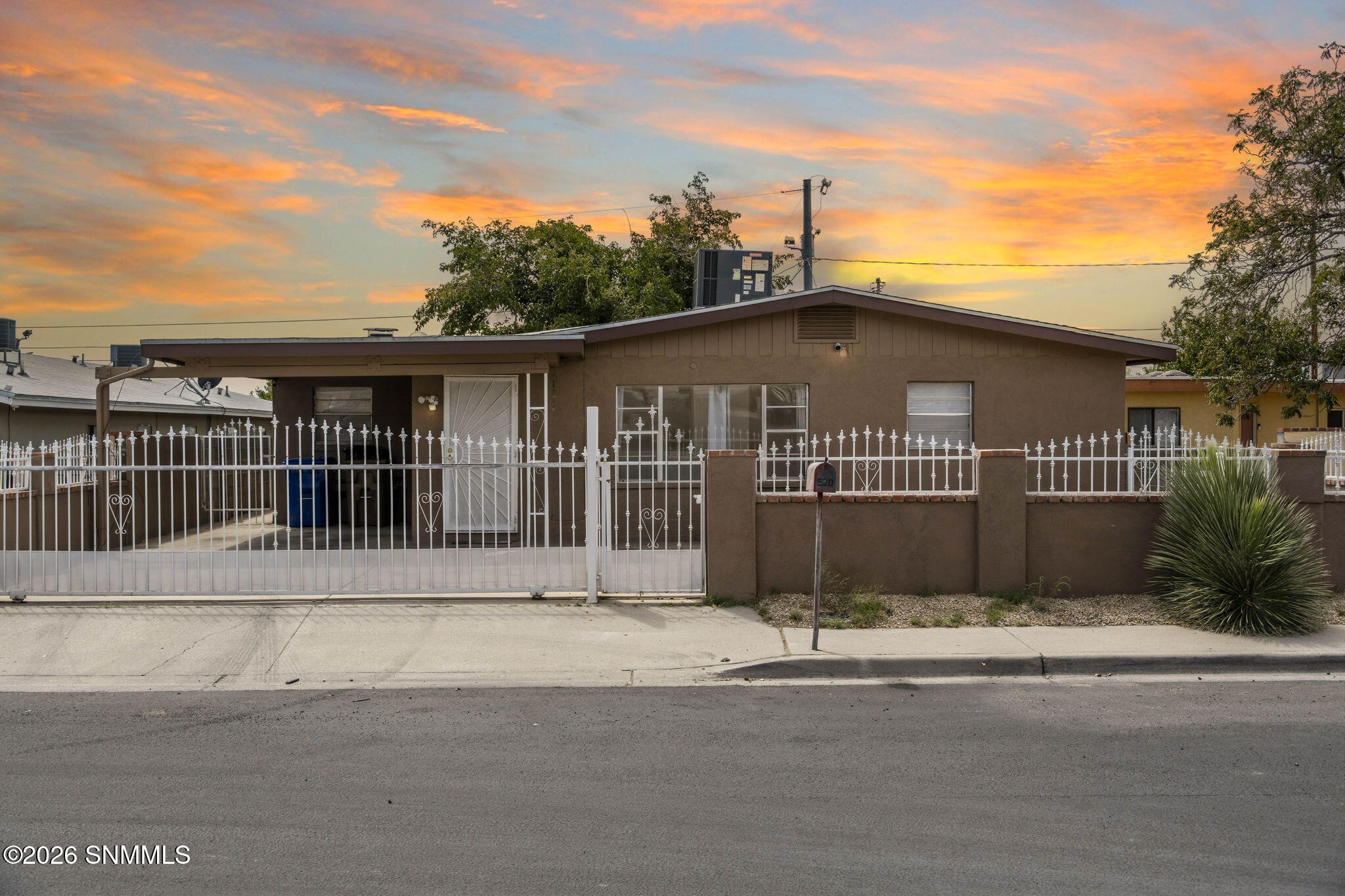 520 Lujan Street — photo