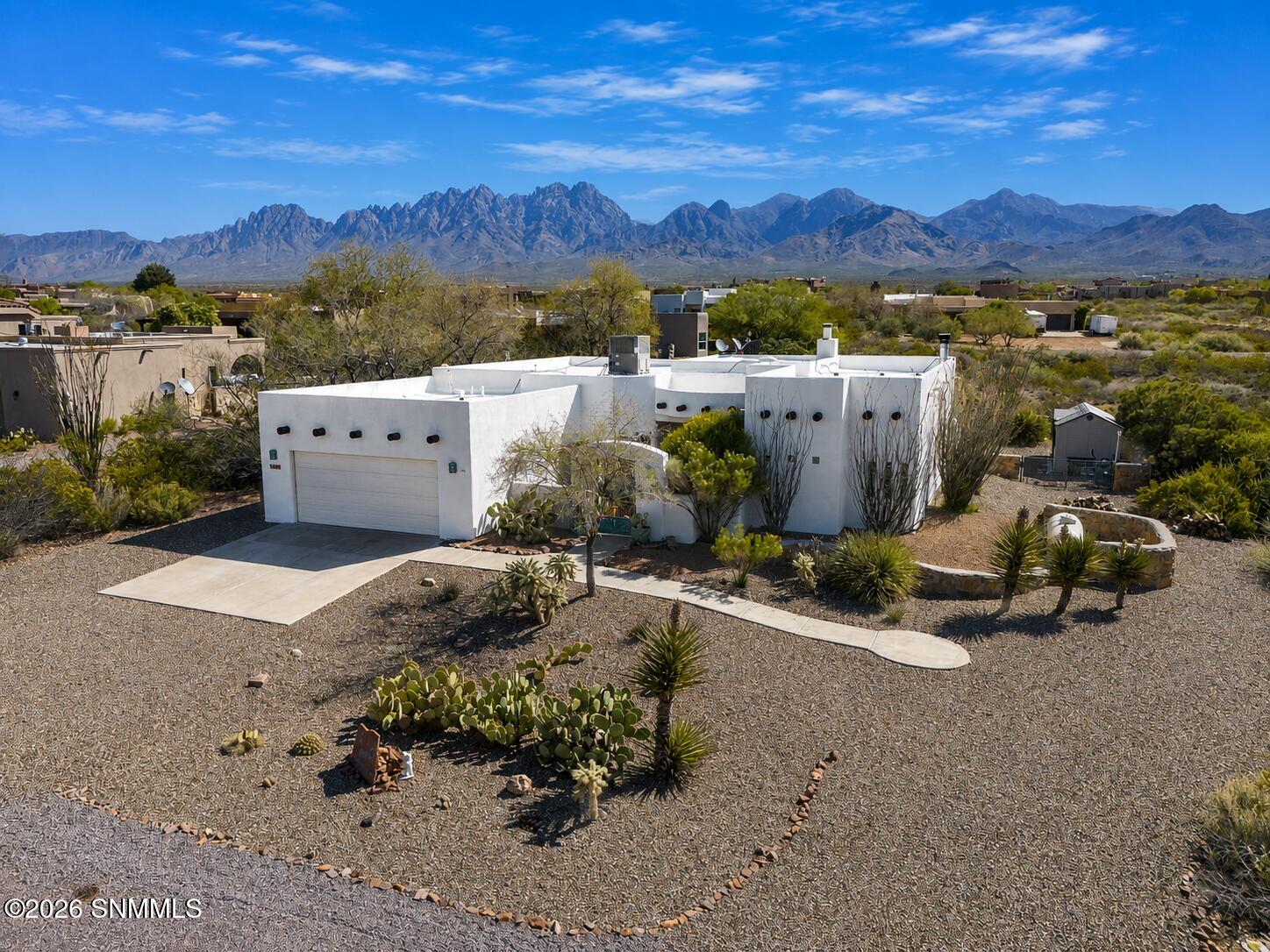 4009 Firethorn Court — photo