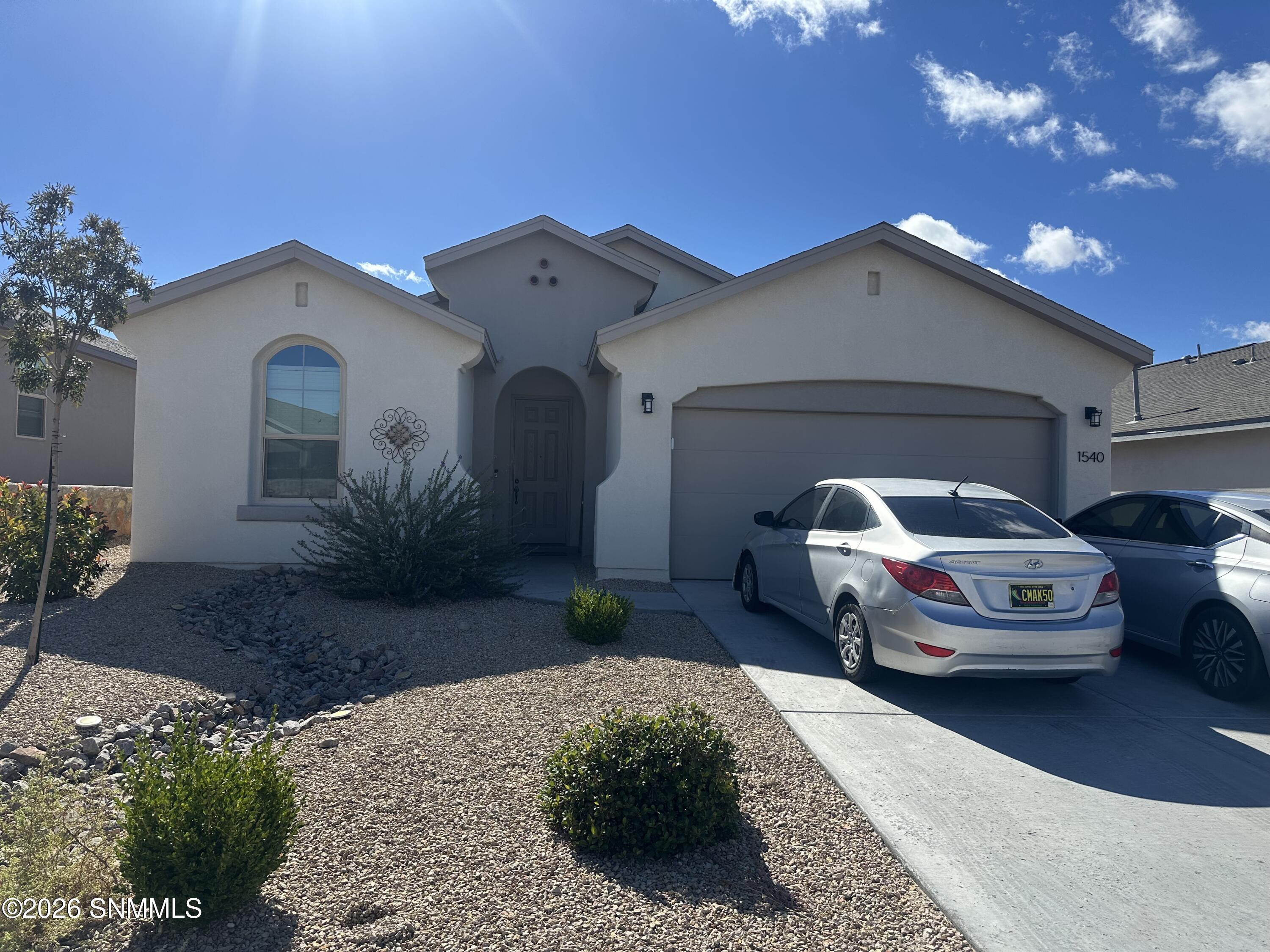 1540 Devine Court — photo