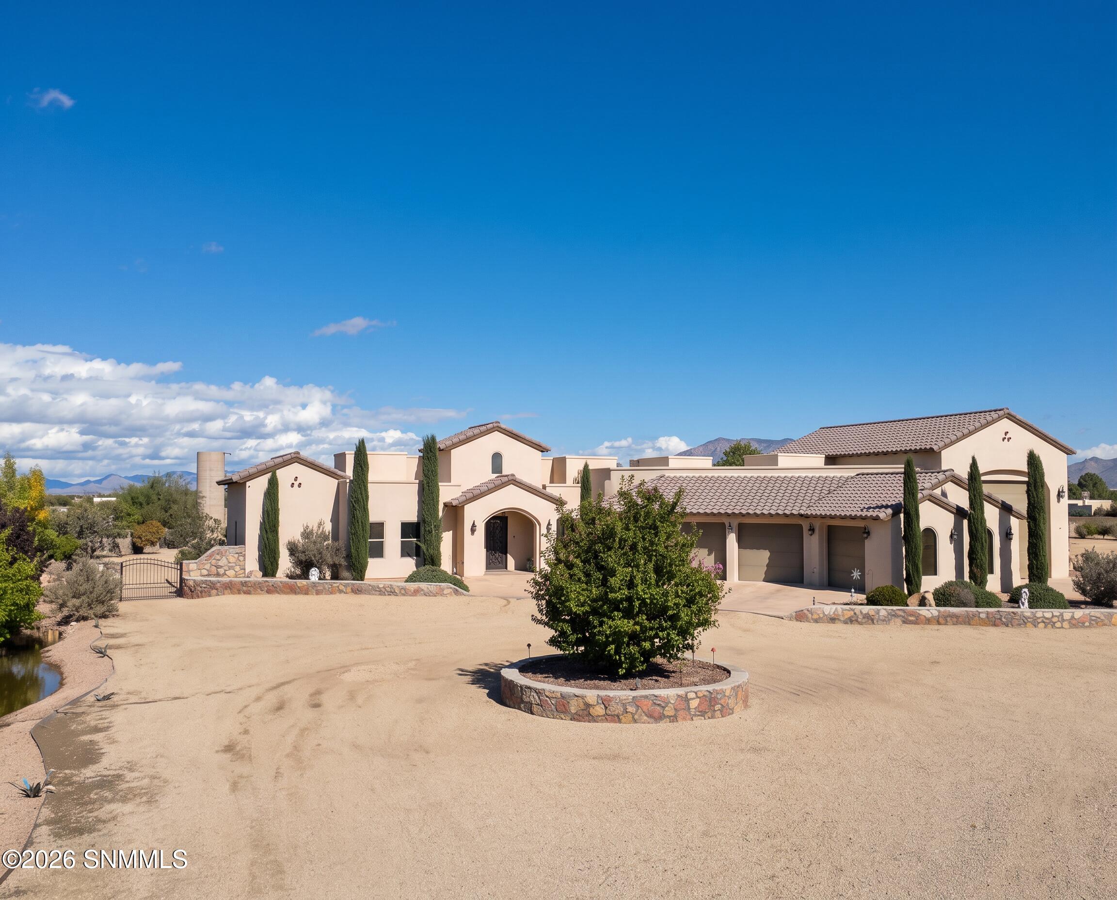1130 King Bird Court — photo