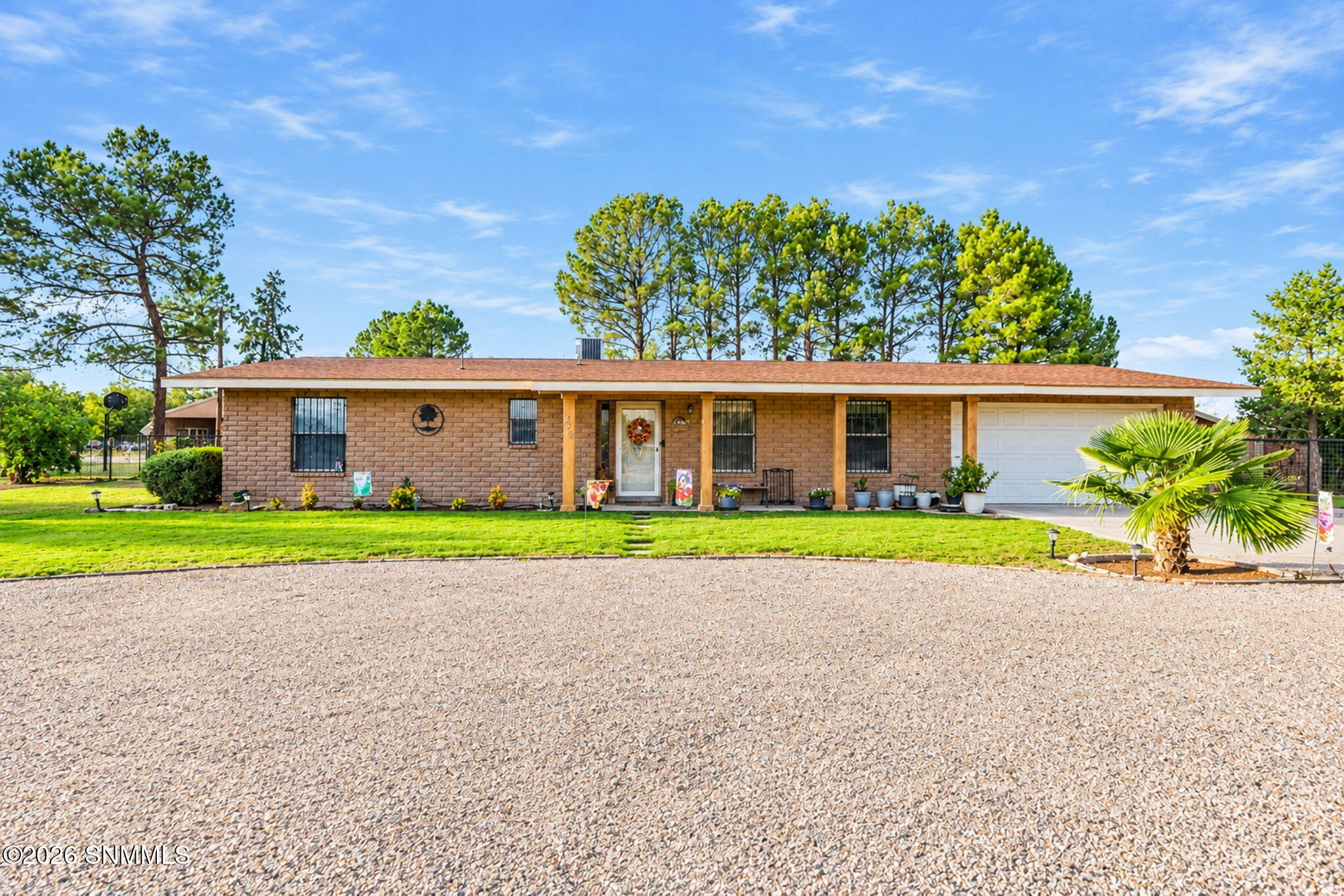 220 W Taylor Road — photo