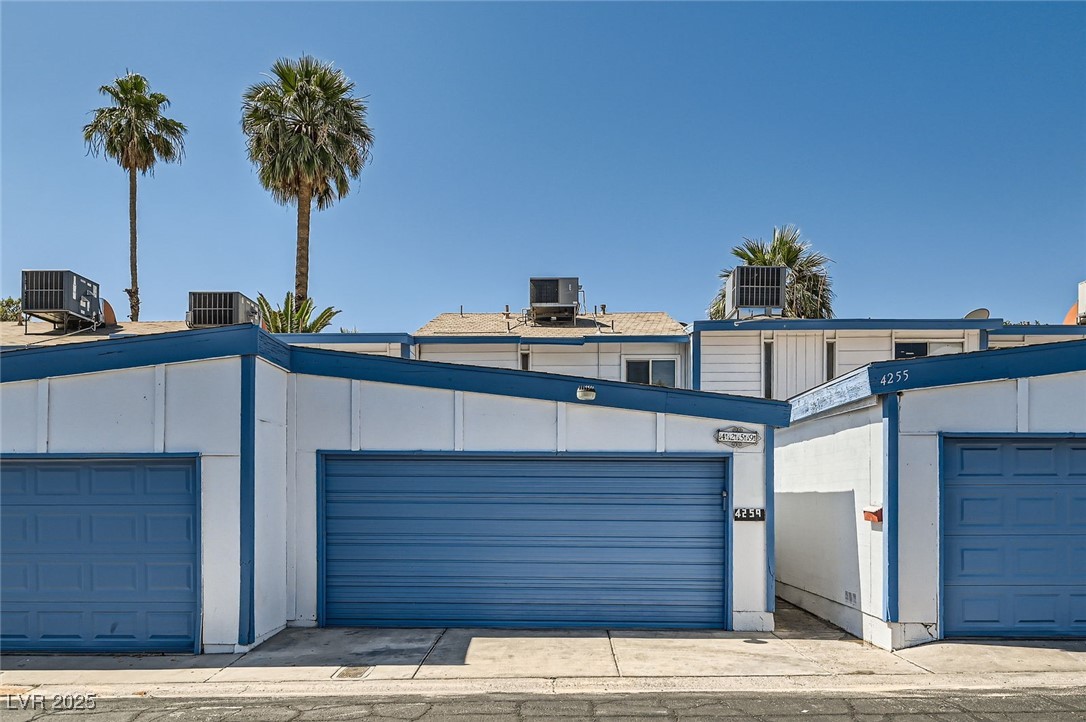 4259 Kona Coast Way — photo
