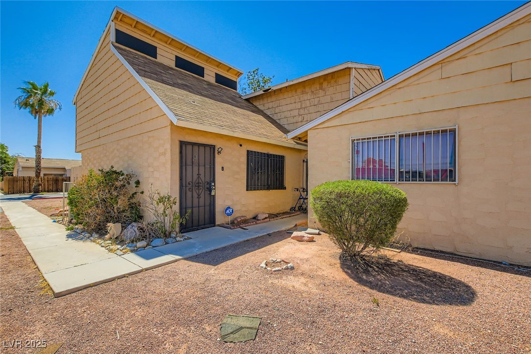 5125 Gray Lane B — photo