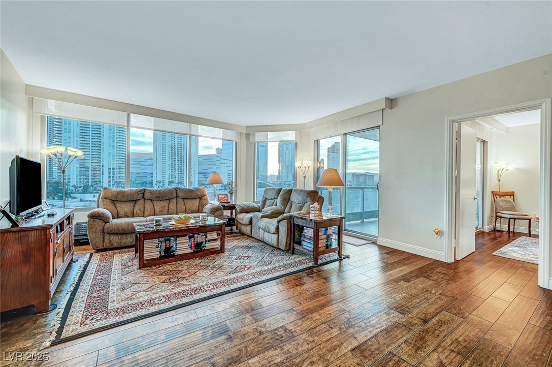 222 Karen Avenue 601 — photo
