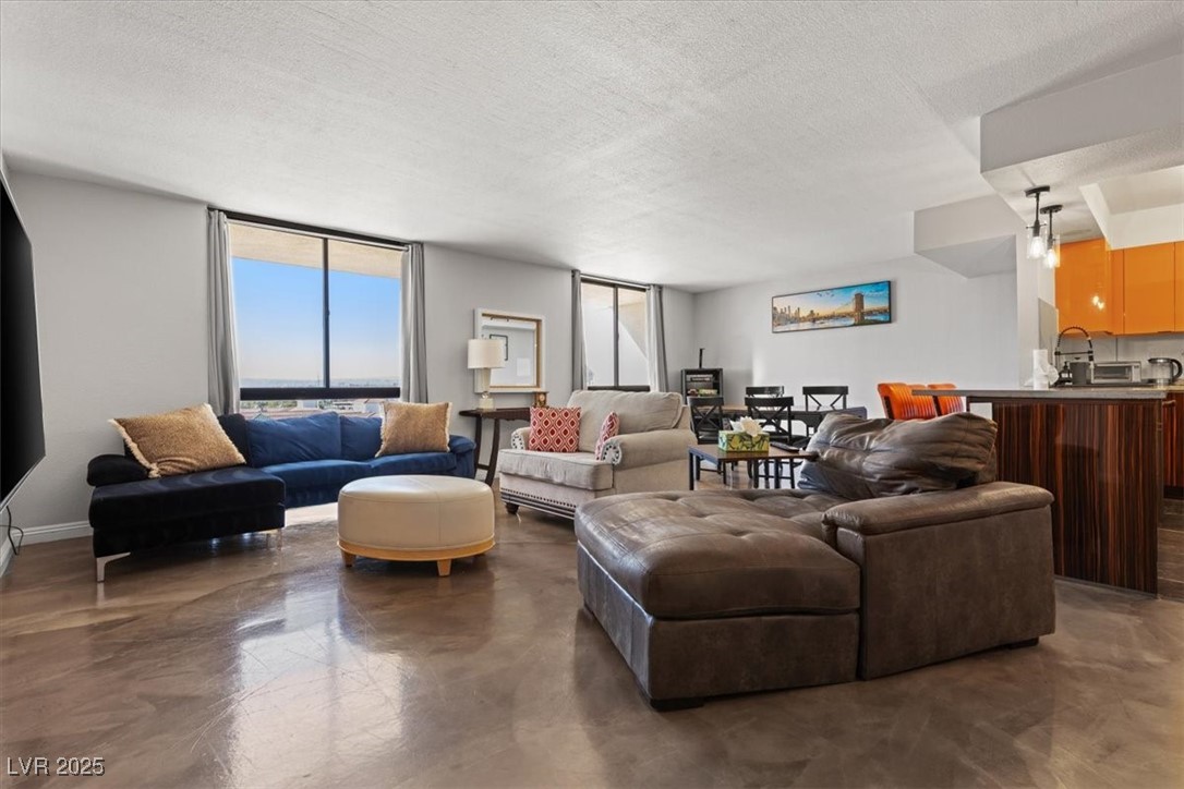 3930 University Center Drive 902 — photo