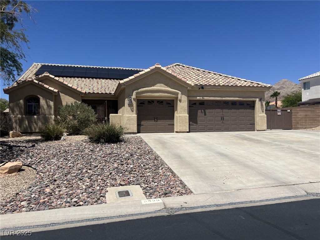6596 Secluded Avenue — photo